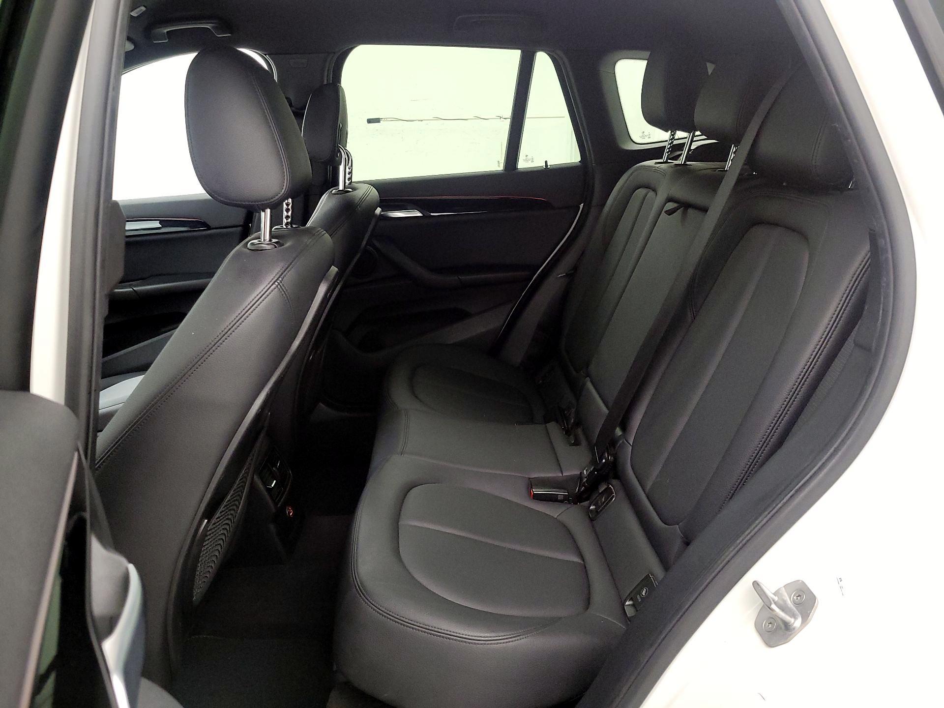 Thumbnail: 2016 BMW X1 - 18