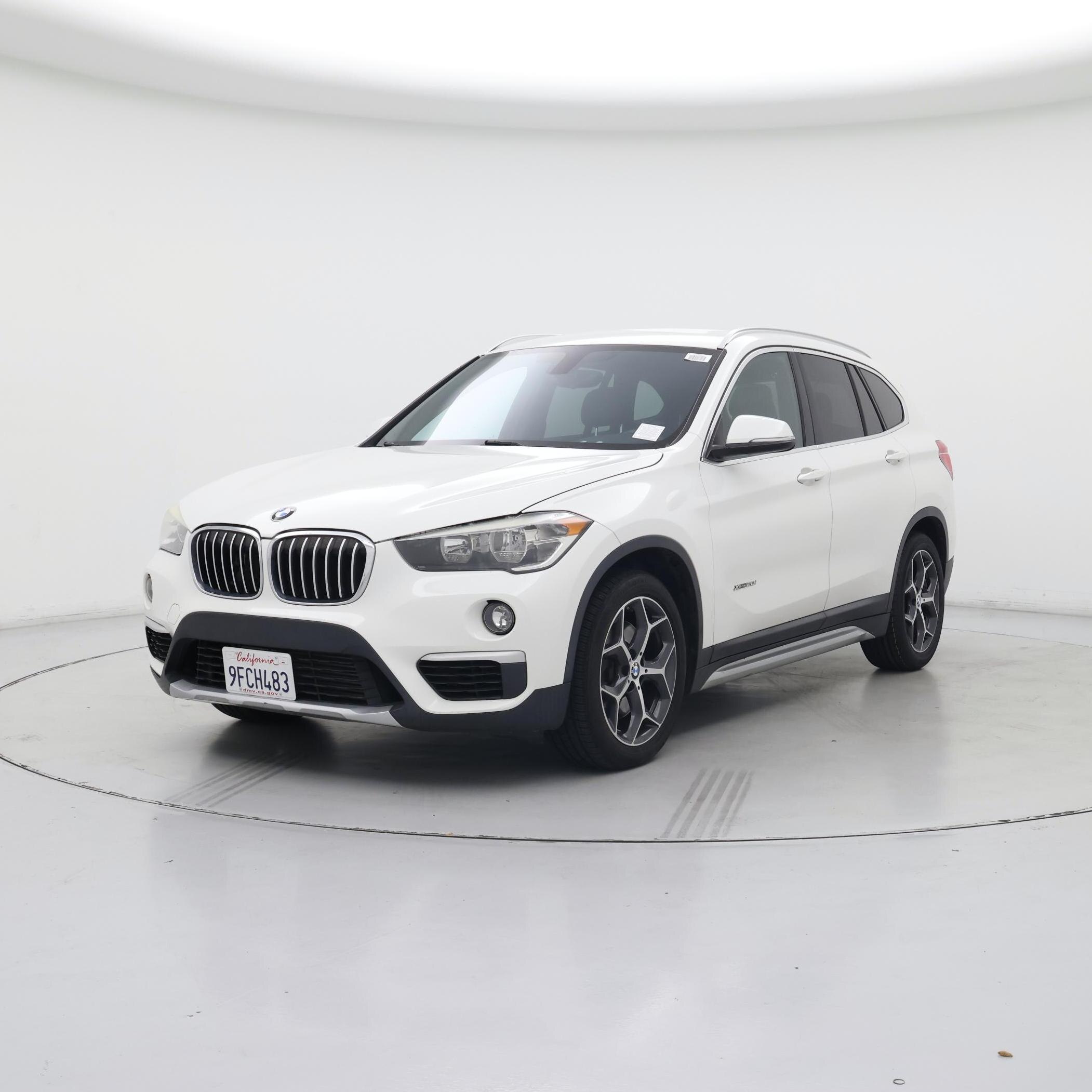 Thumbnail: 2016 BMW X1 - 4