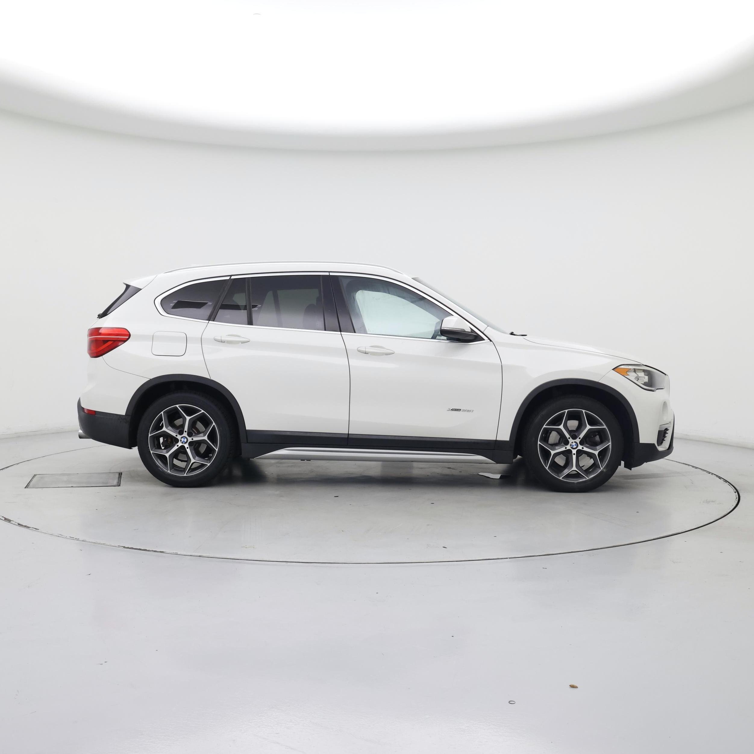 Thumbnail: 2016 BMW X1 - 7