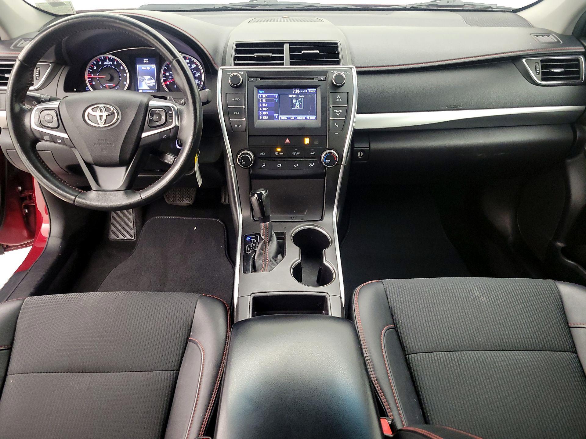 Thumbnail: 2017 Toyota Camry - 9