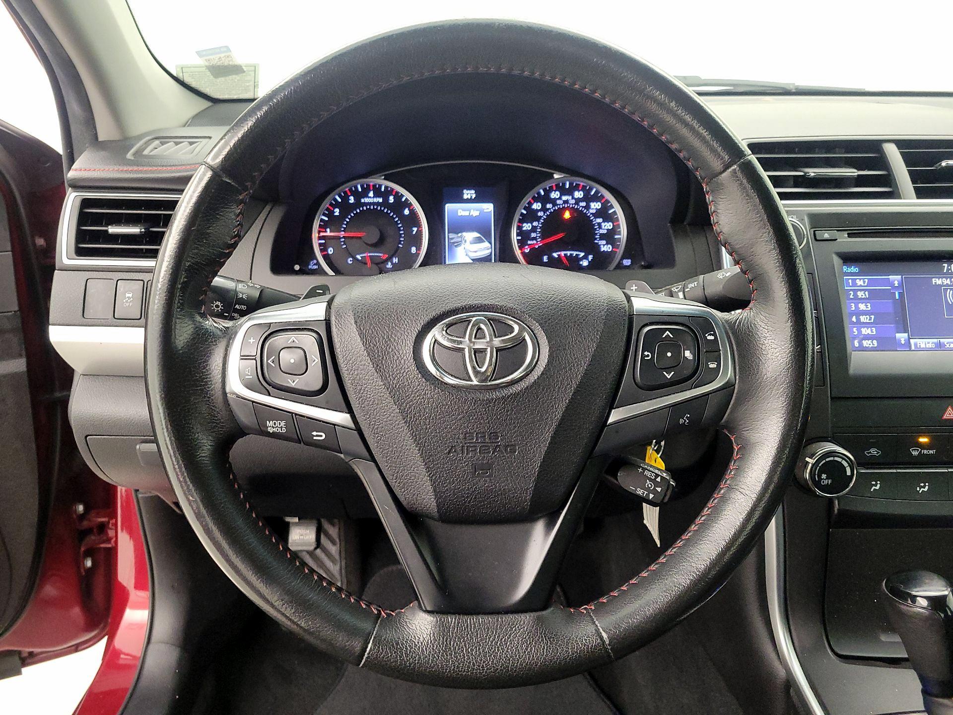 Thumbnail: 2017 Toyota Camry - 10