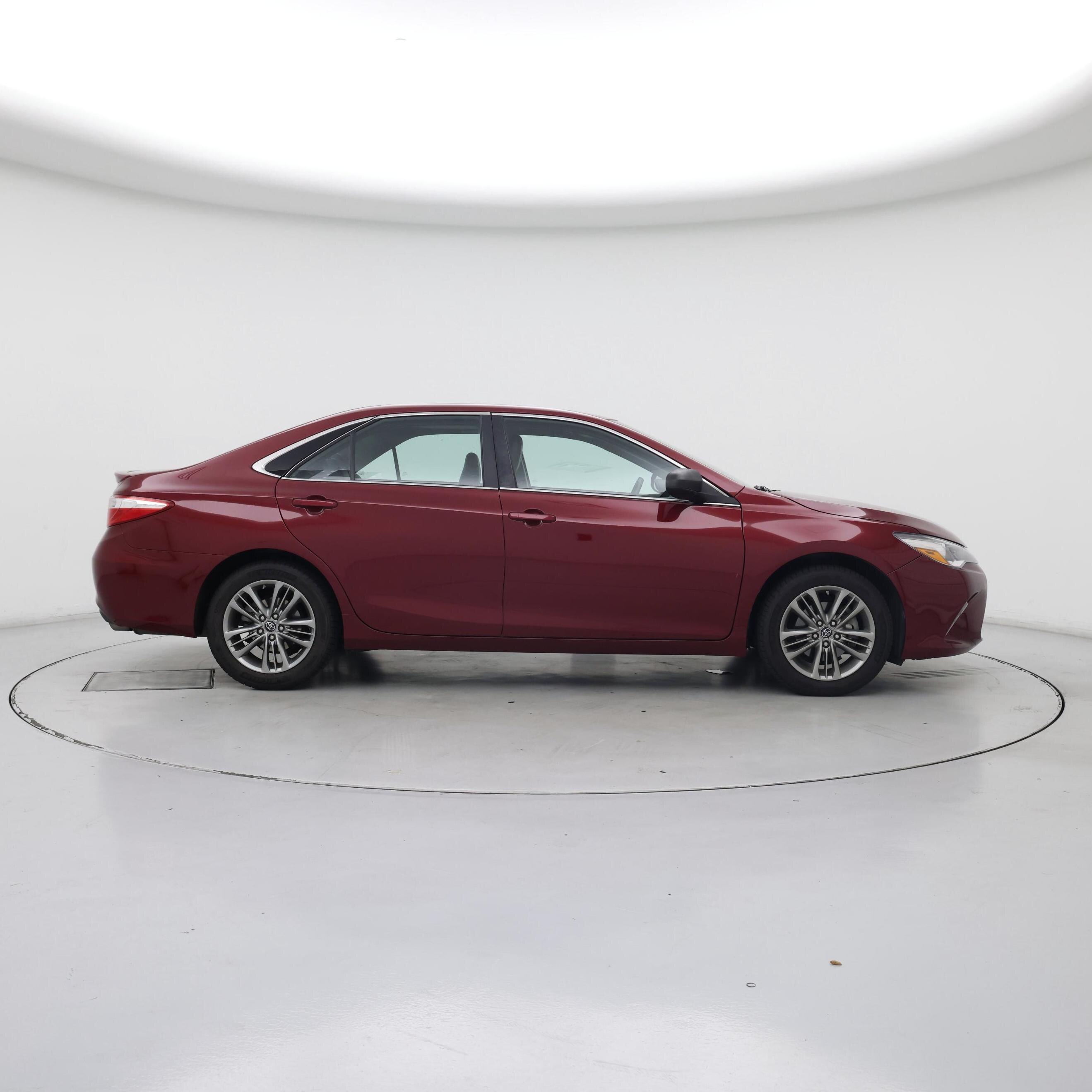 Thumbnail: 2017 Toyota Camry - 7
