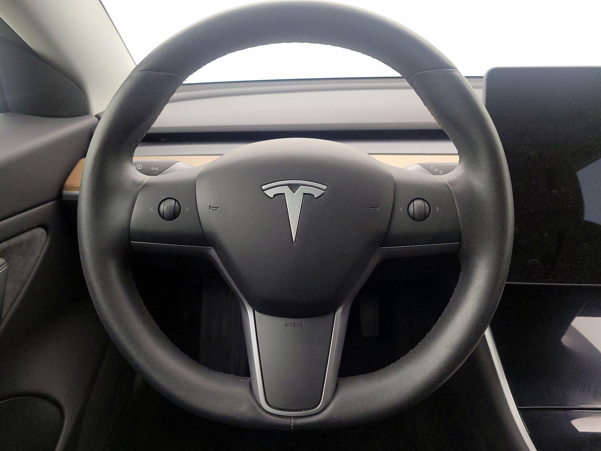 Thumbnail: 2019 Tesla Model 3 - 10
