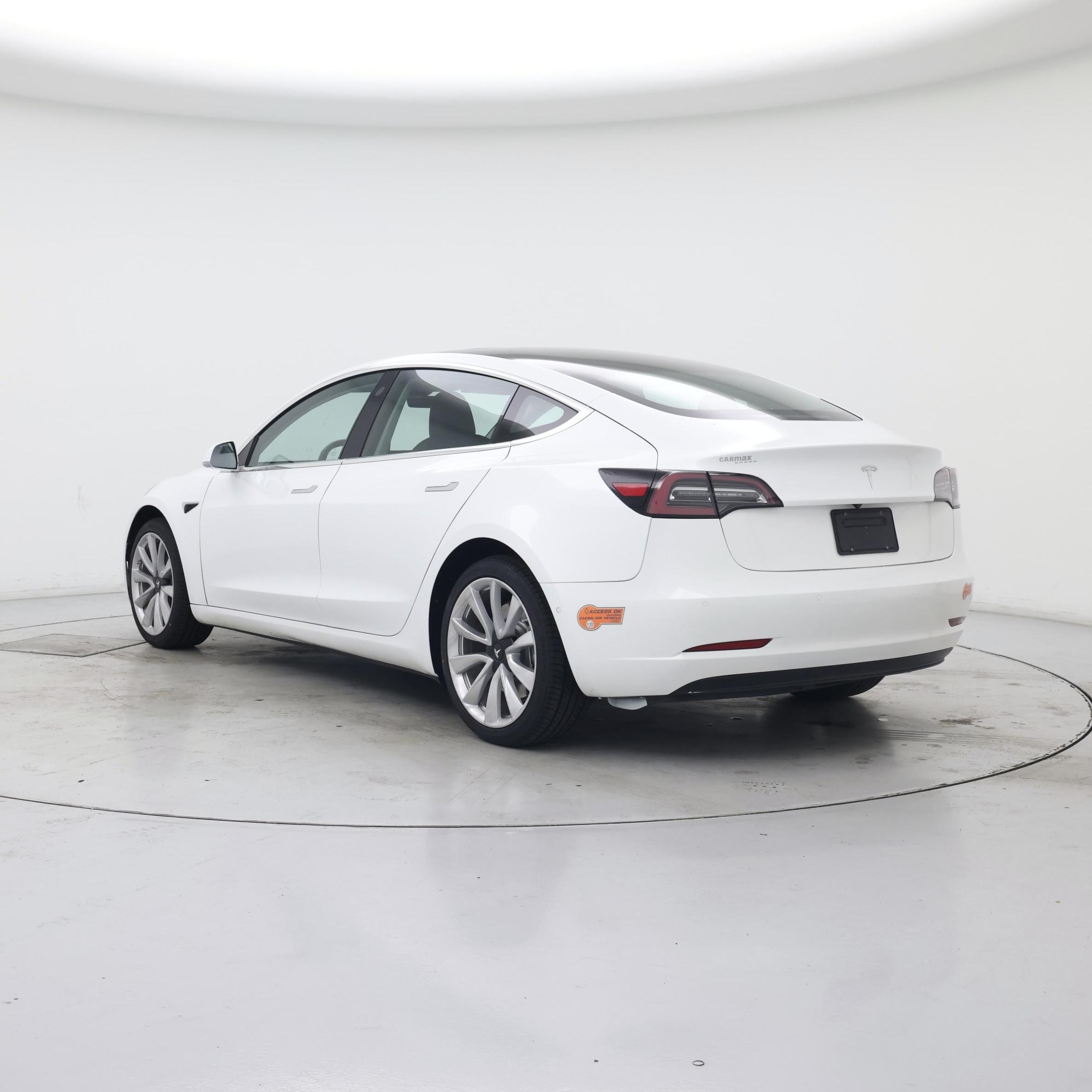 Thumbnail: 2019 Tesla Model 3 - 2