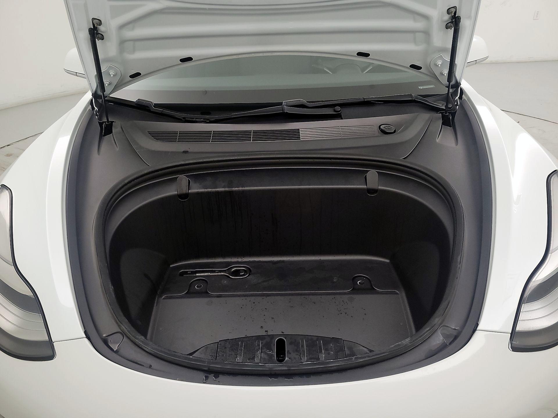 Thumbnail: 2019 Tesla Model 3 - 20
