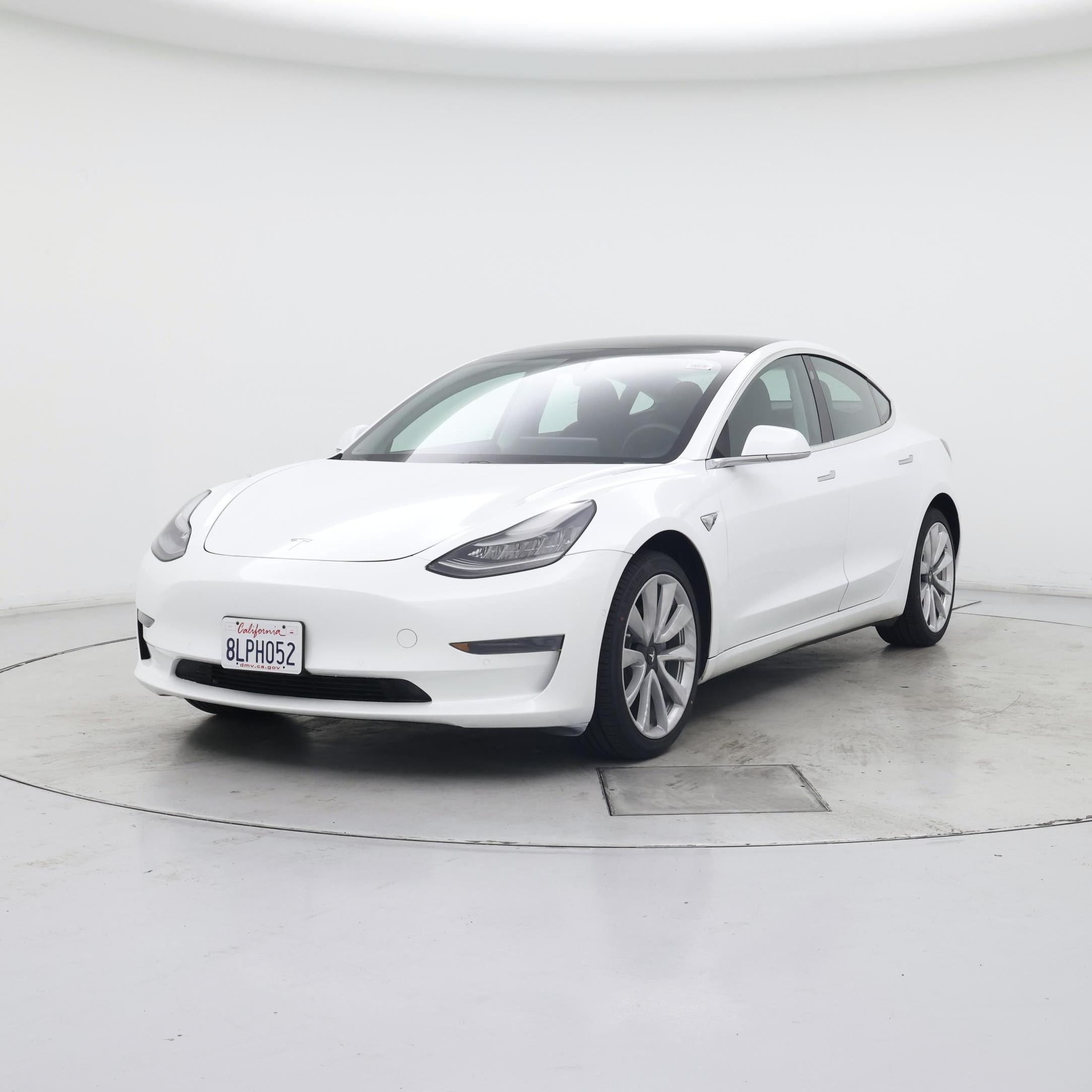 Thumbnail: 2019 Tesla Model 3 - 4
