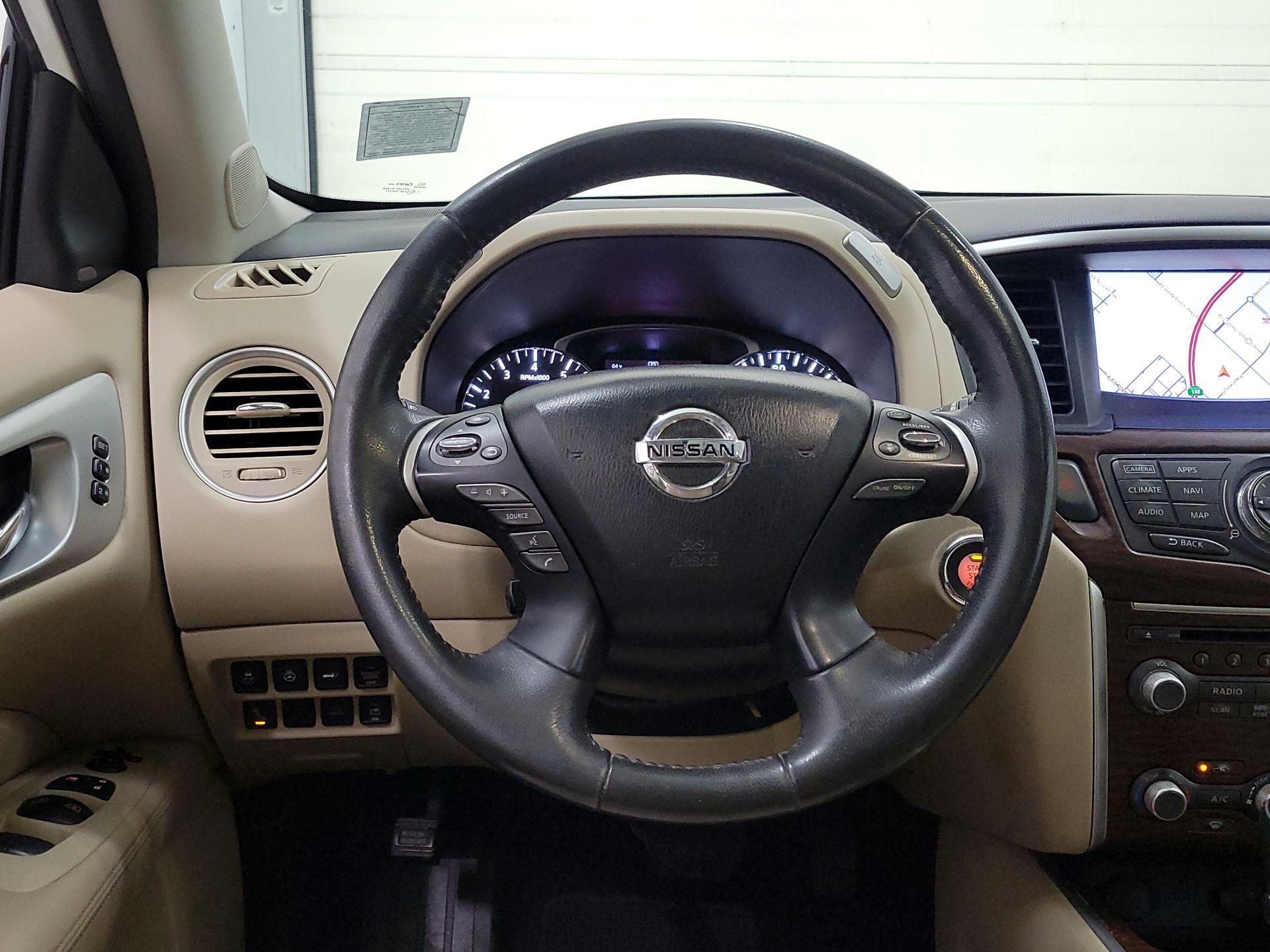 Thumbnail: 2017 Nissan Pathfinder - 10