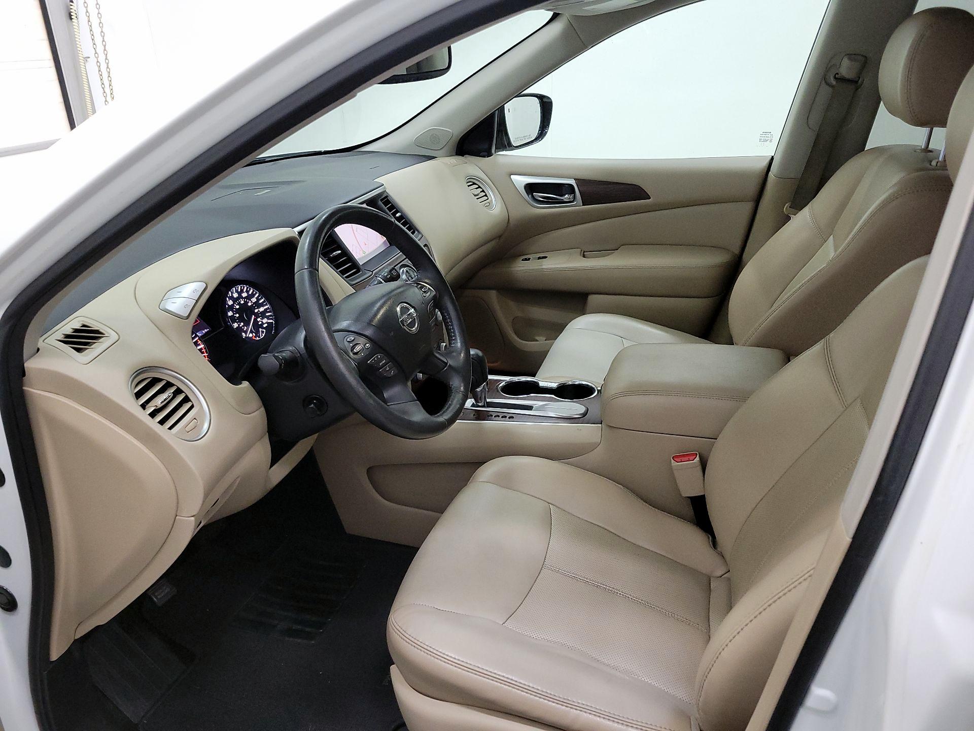 Thumbnail: 2017 Nissan Pathfinder - 11