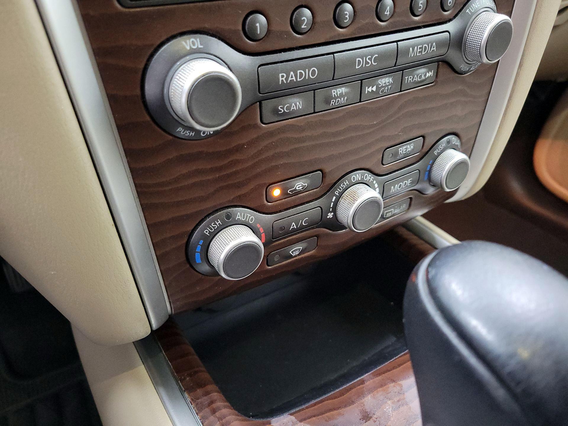 Thumbnail: 2017 Nissan Pathfinder - 17