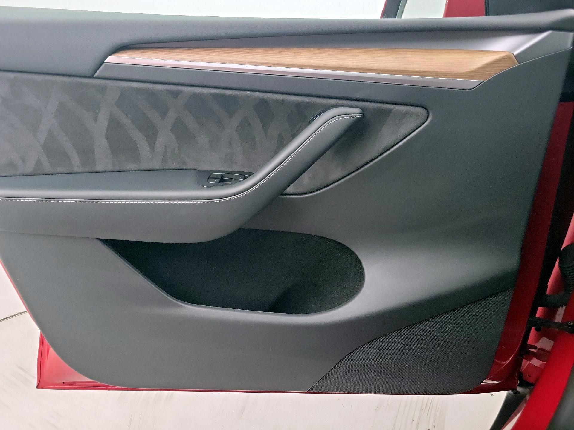 Thumbnail: 2022 Tesla Model Y - 12