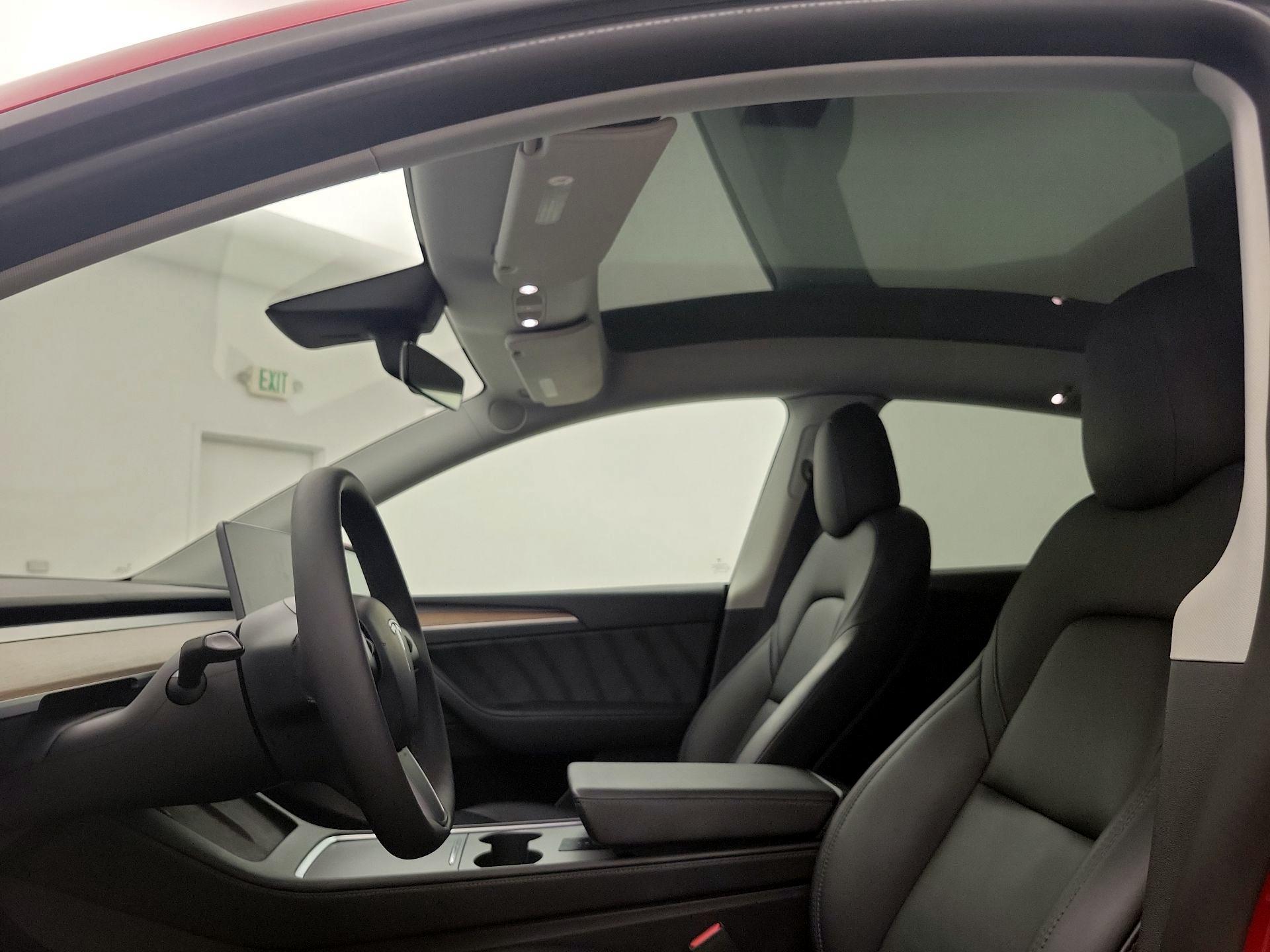 Thumbnail: 2022 Tesla Model Y - 18