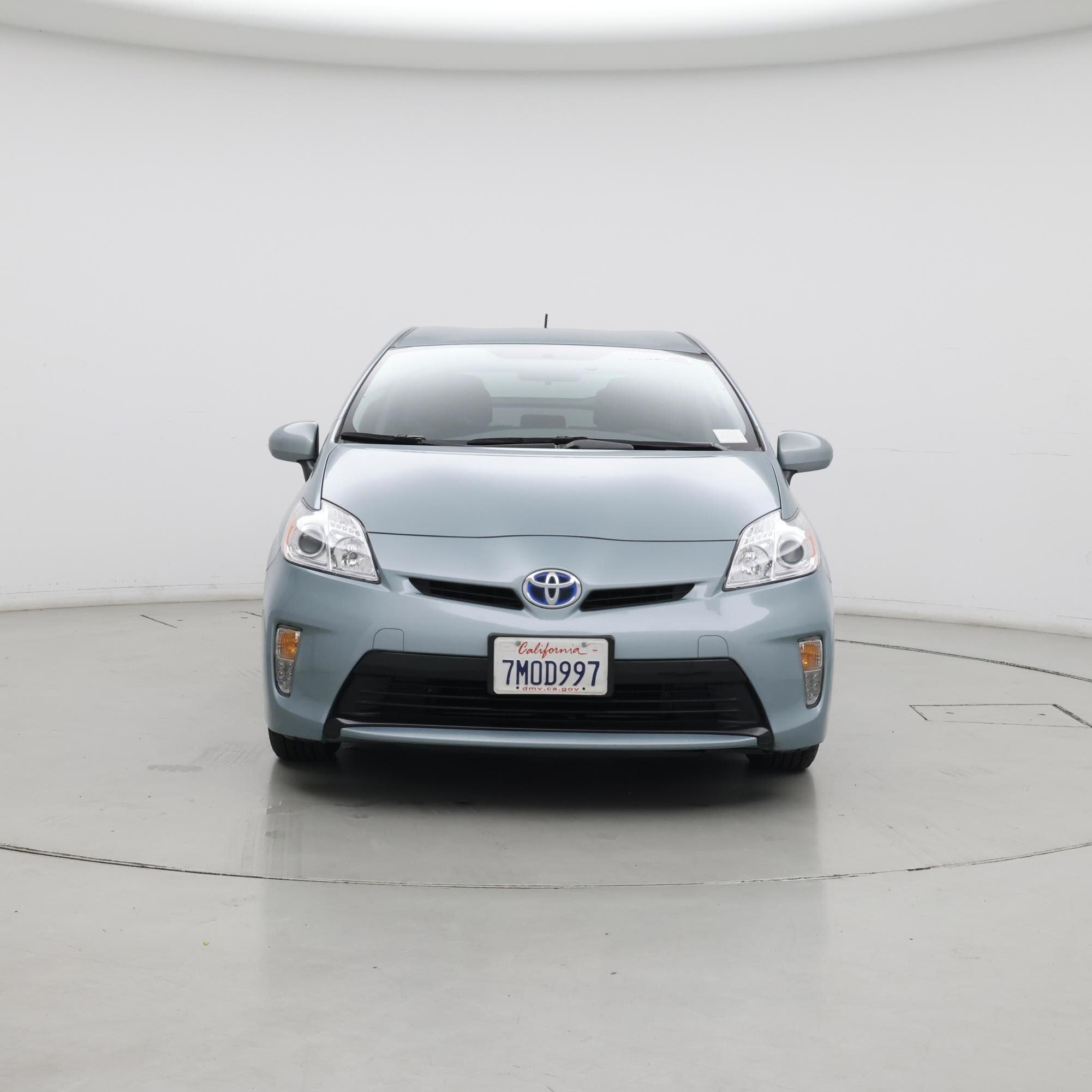 Thumbnail: 2015 Toyota Prius - 5