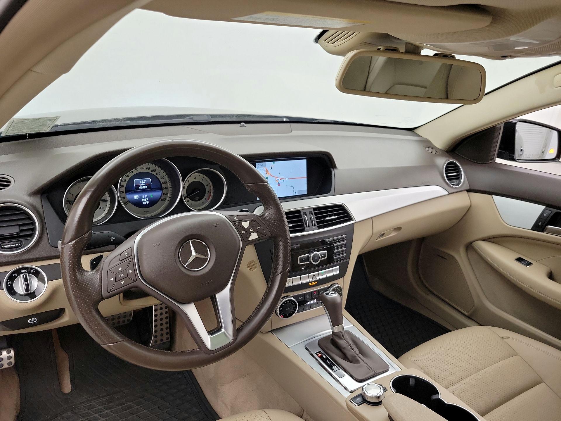 Thumbnail: 2015 Mercedes-Benz C-Class - 9