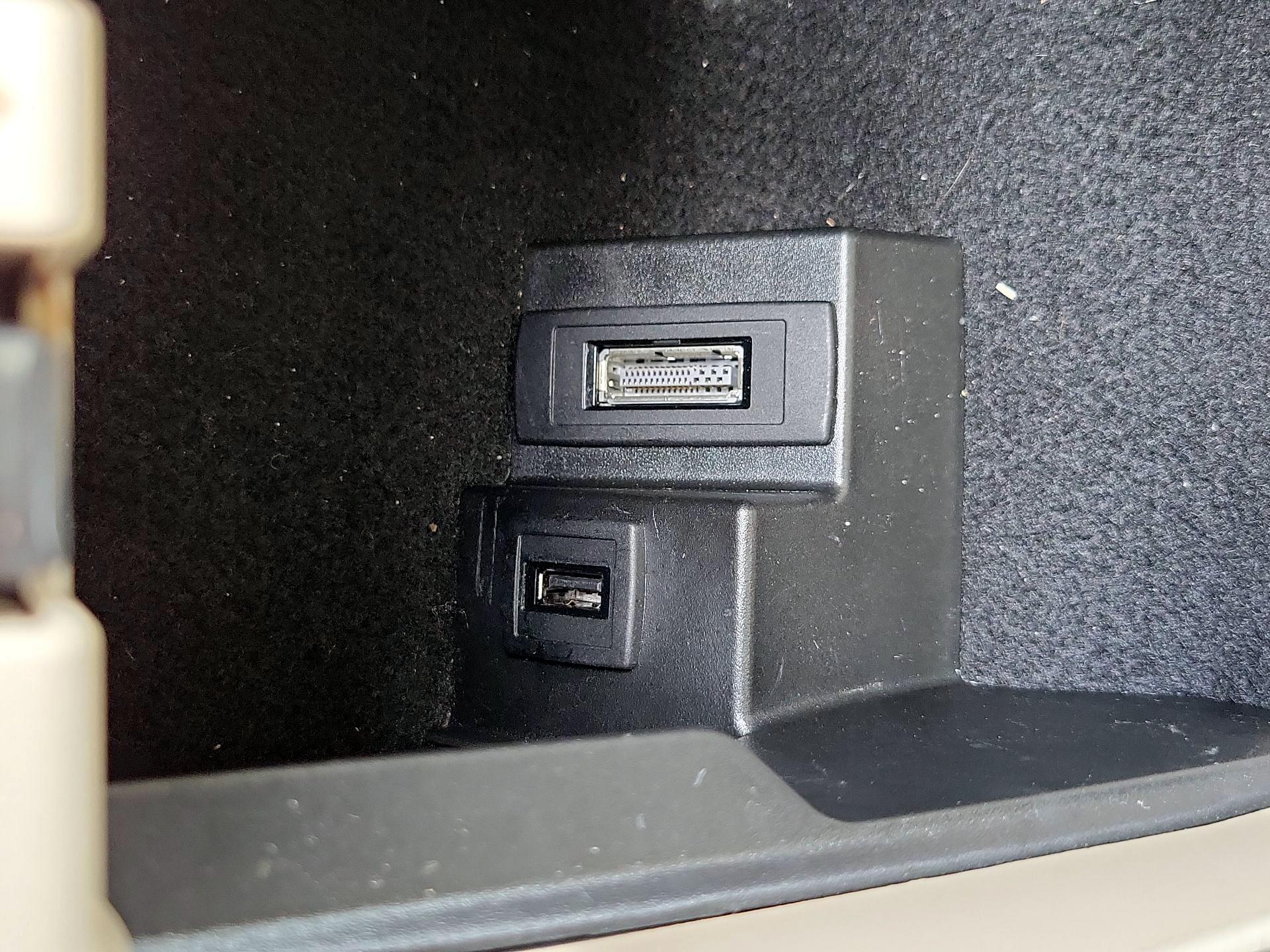 Thumbnail: 2015 Mercedes-Benz C-Class - 19