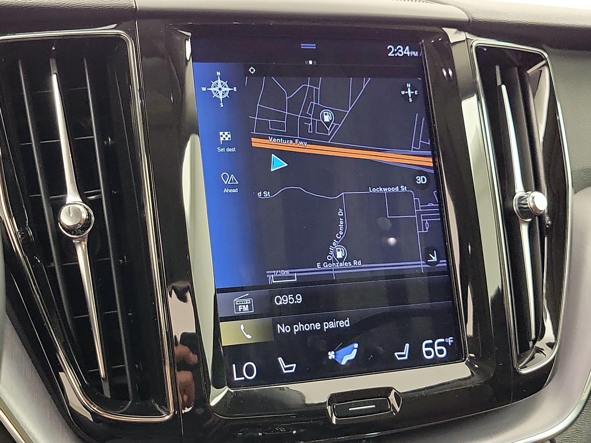 Thumbnail: 2020 Volvo XC60 - 14