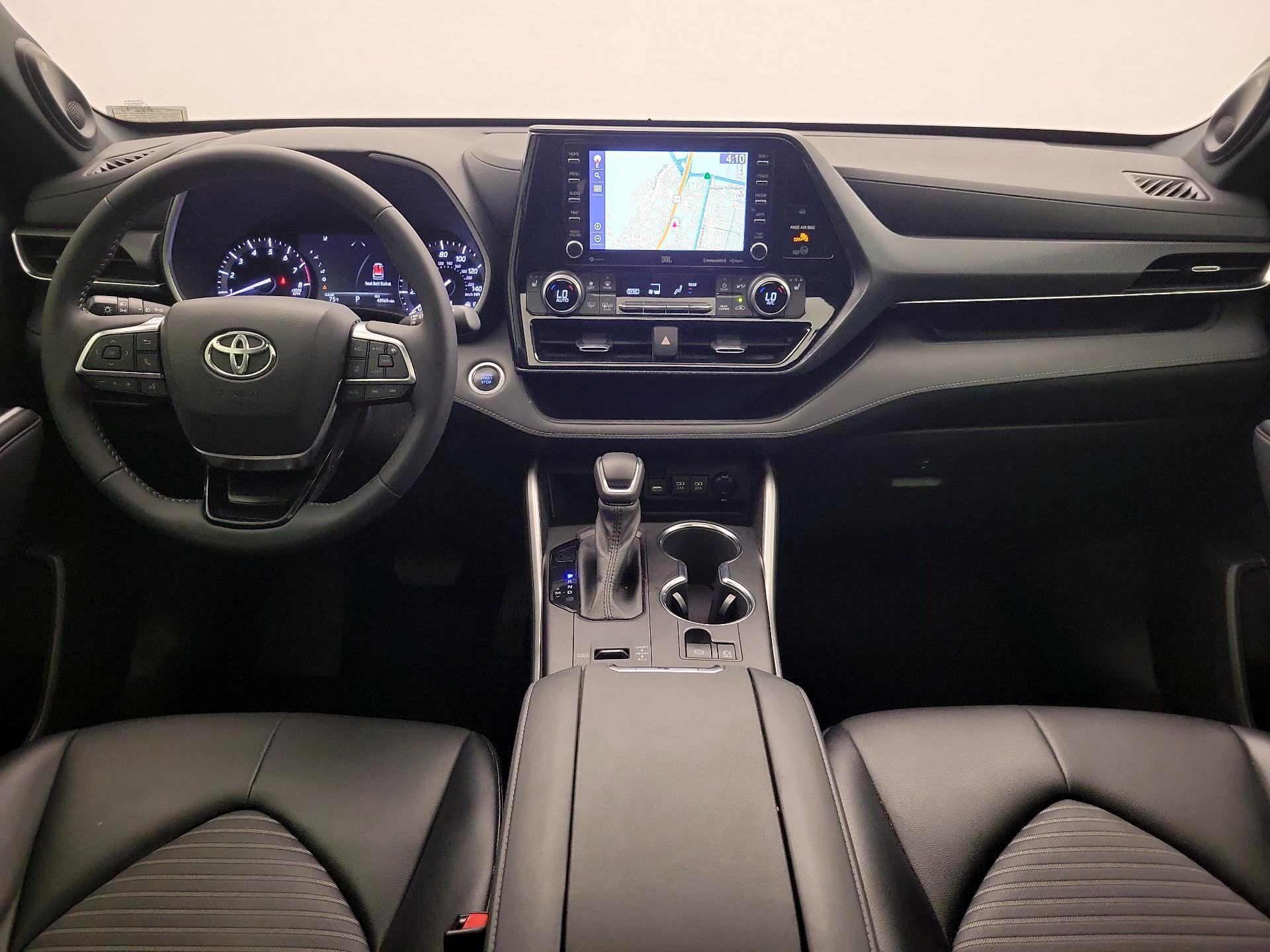 Thumbnail: 2021 Toyota Highlander - 9