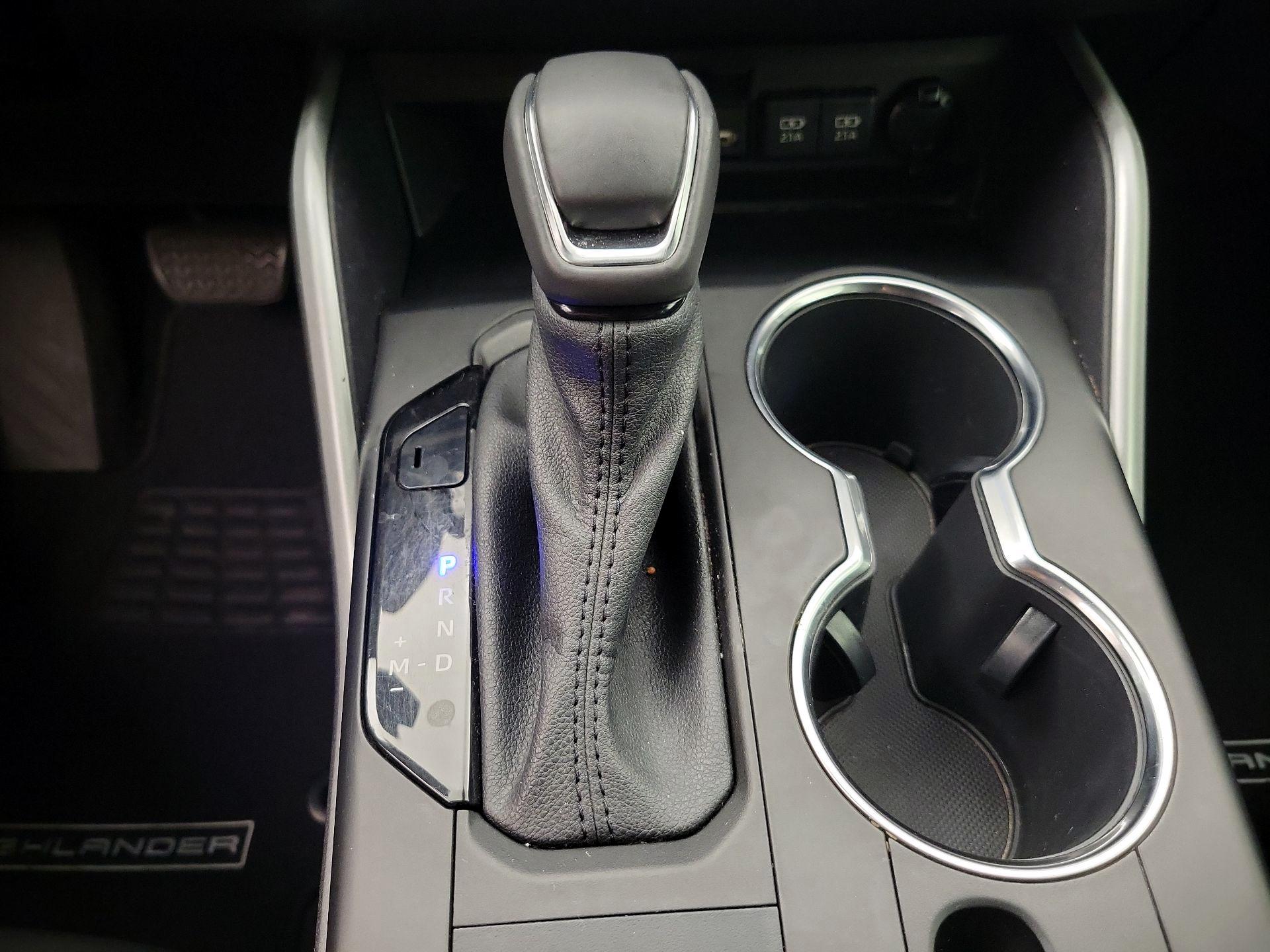 Thumbnail: 2021 Toyota Highlander - 18