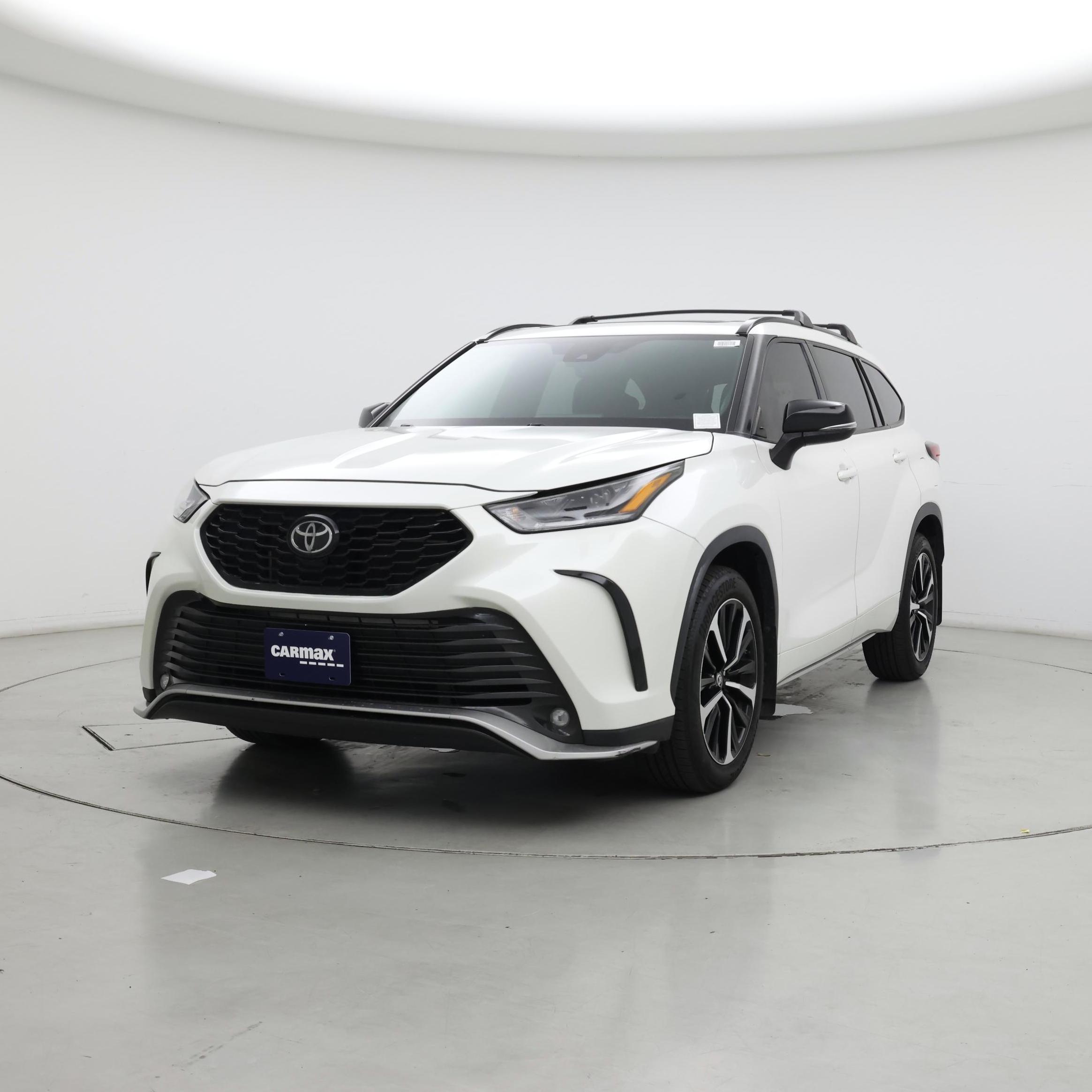 Thumbnail: 2021 Toyota Highlander - 4