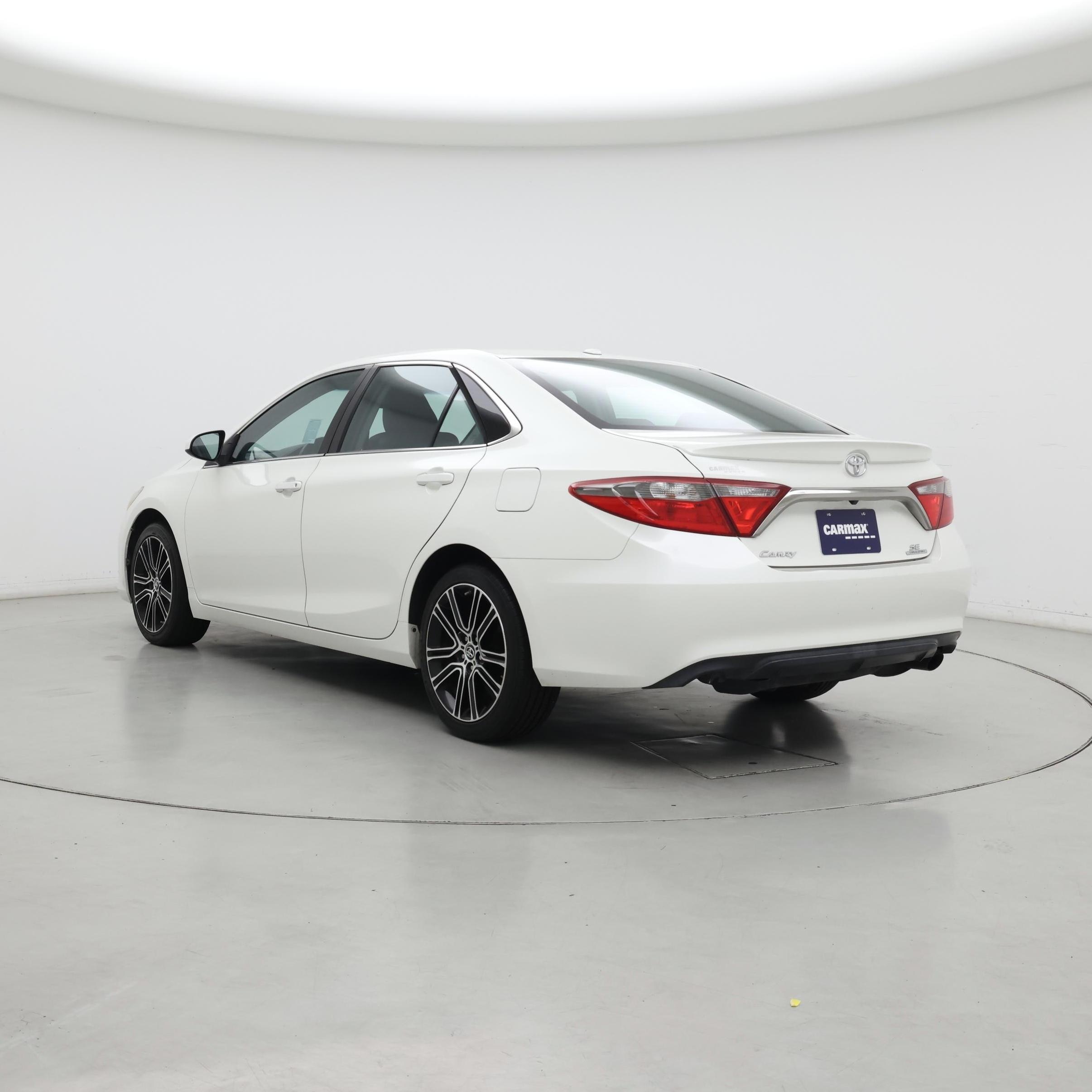 Thumbnail: 2016 Toyota Camry - 2