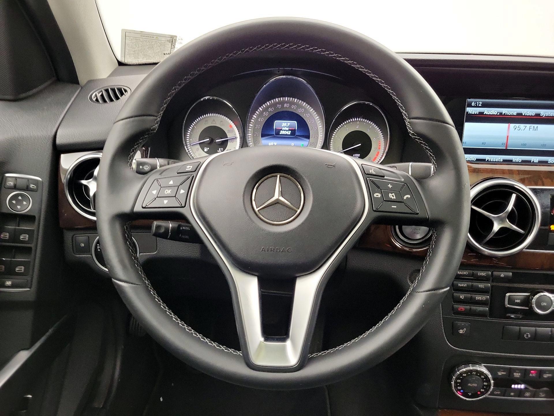 Thumbnail: 2015 Mercedes-Benz GLK - 10
