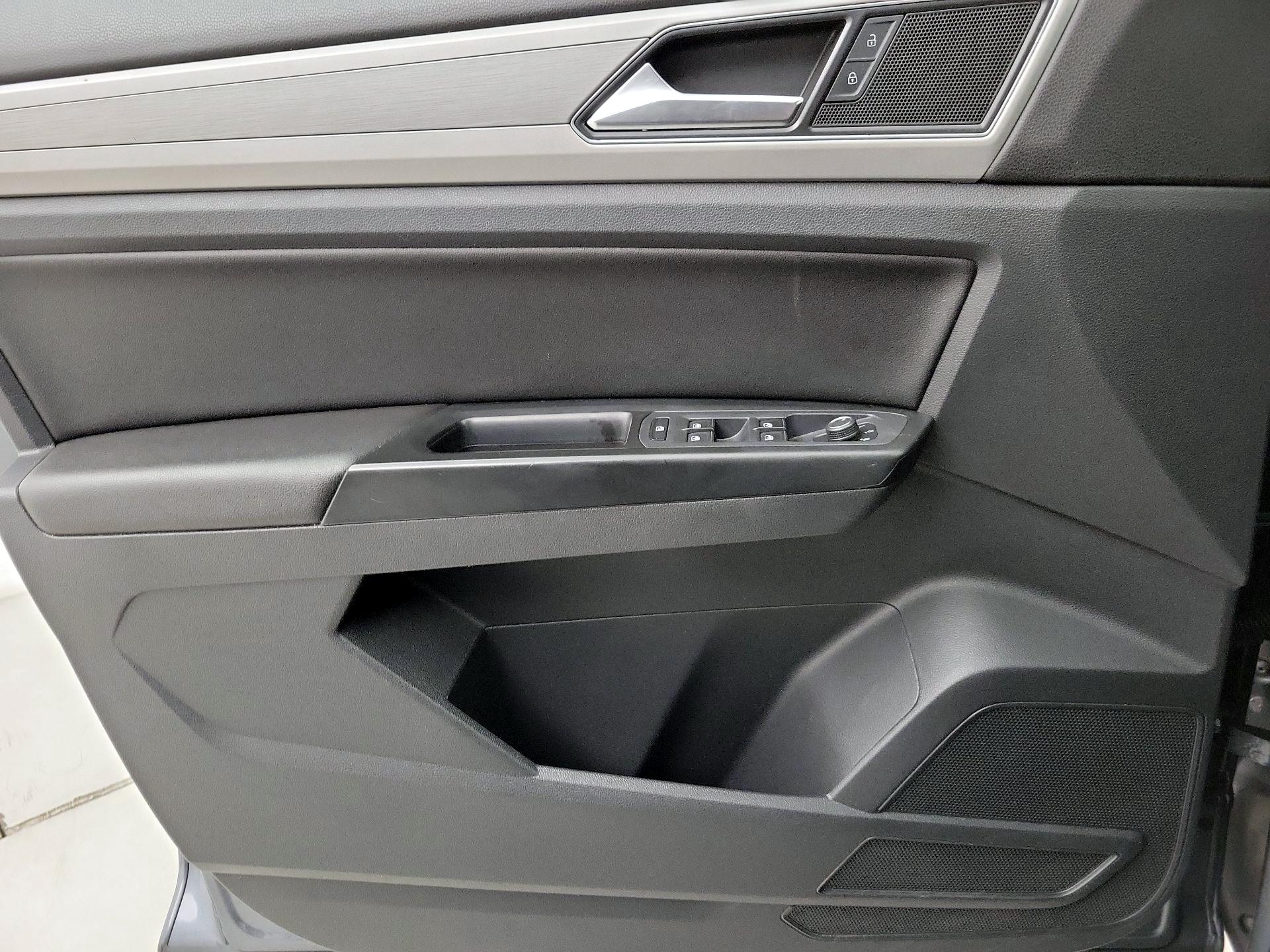 Thumbnail: 2018 Volkswagen Atlas - 12