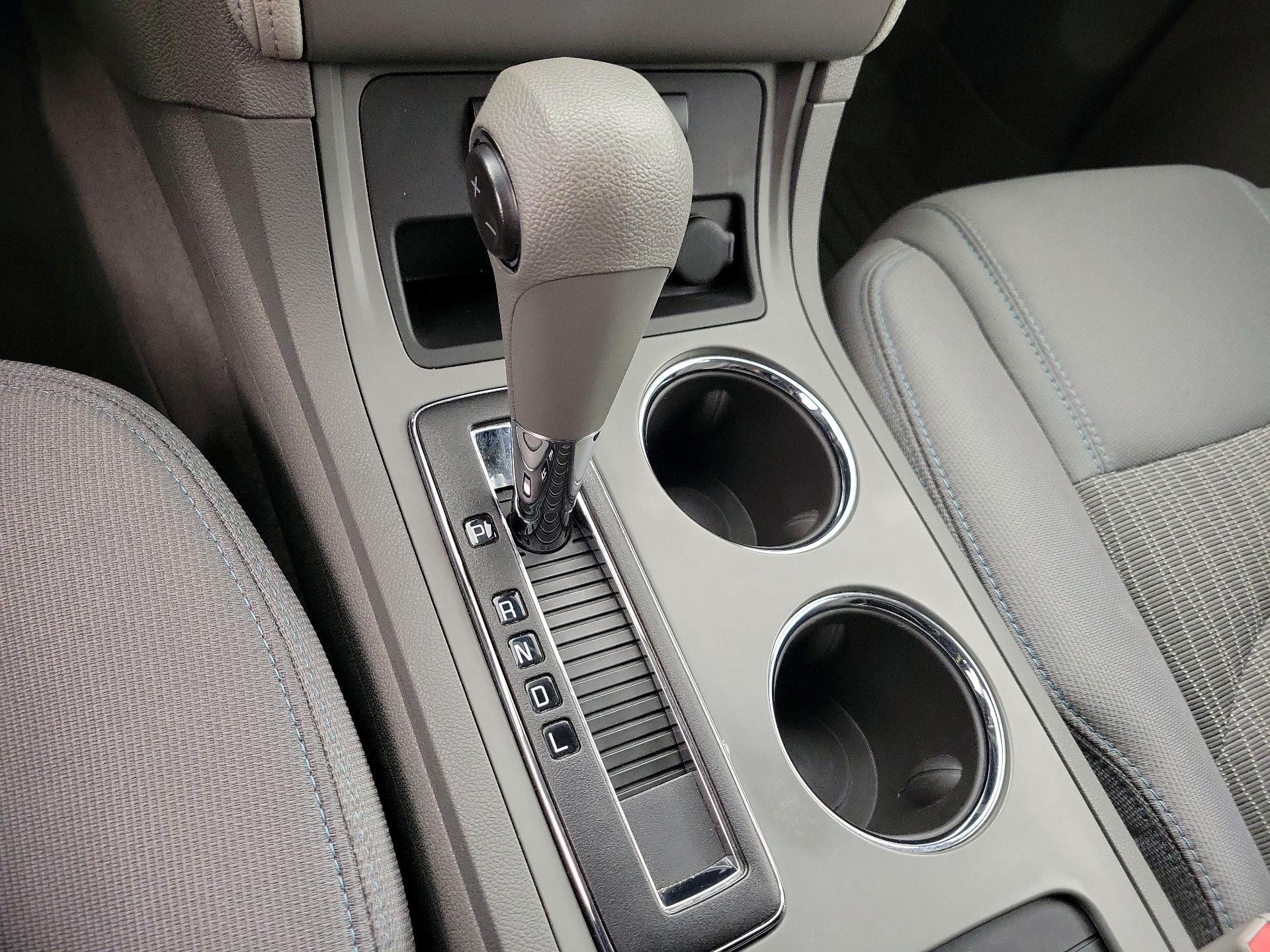 Thumbnail: 2014 Chevrolet Traverse - 17