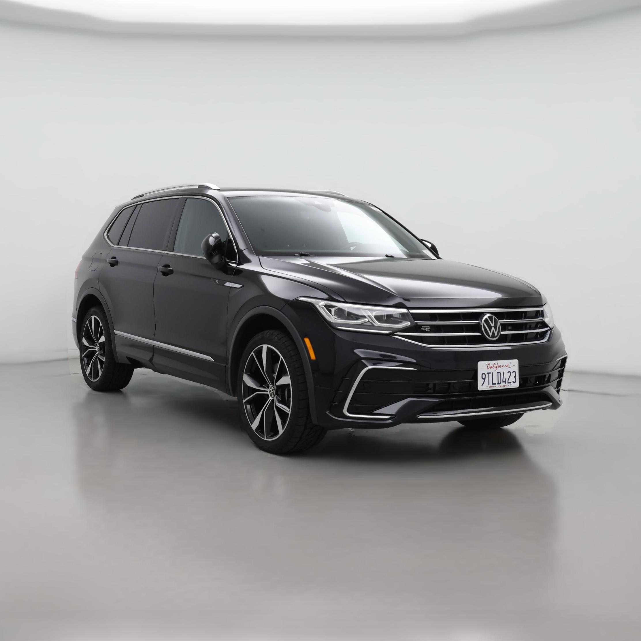 Thumbnail: 2022 Volkswagen Tiguan - 1