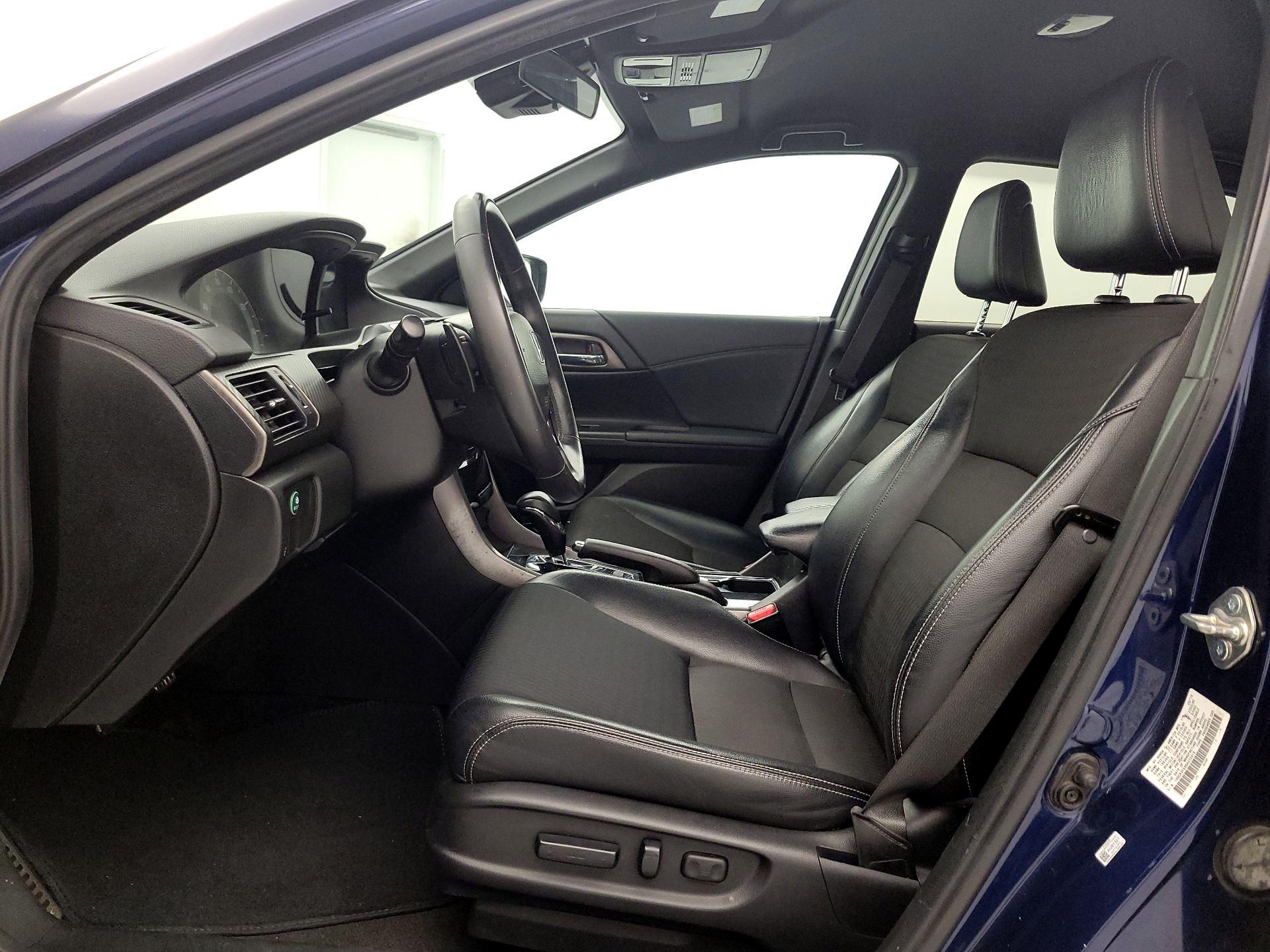 Thumbnail: 2016 Honda Accord - 11