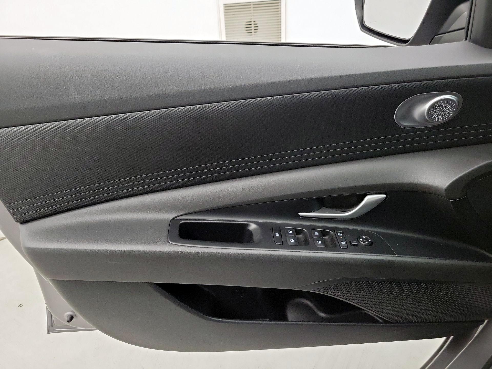 Thumbnail: 2024 Hyundai Elantra - 12