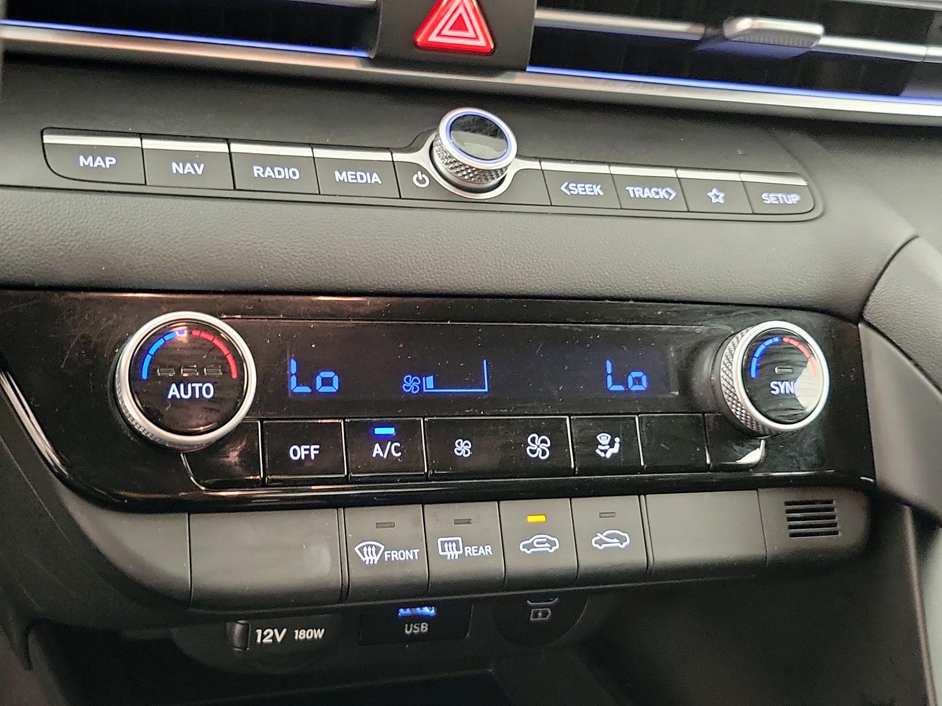 Thumbnail: 2024 Hyundai Elantra - 17