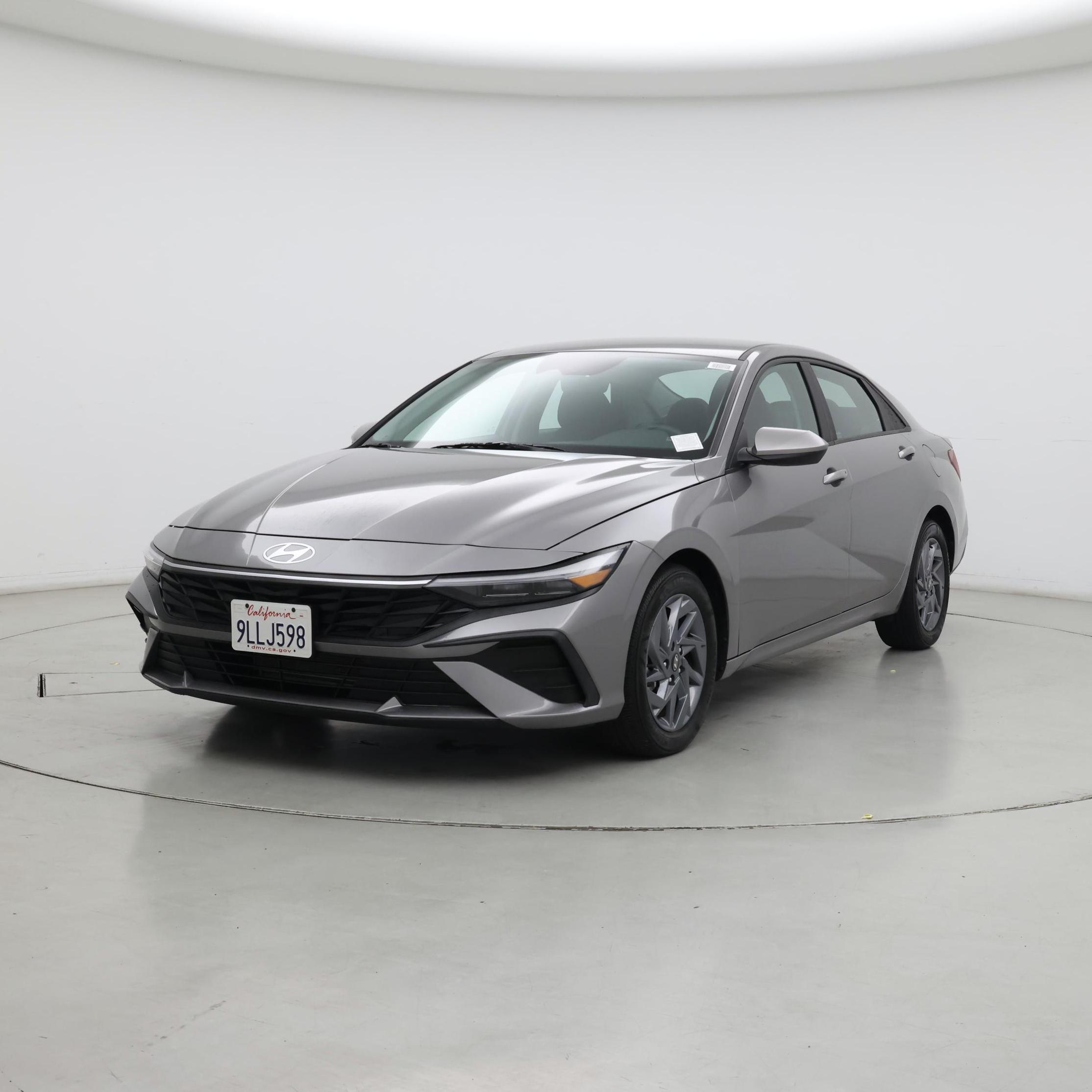 Thumbnail: 2024 Hyundai Elantra - 4