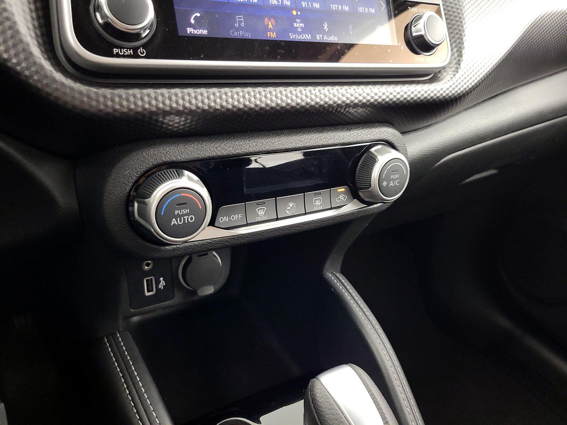 Thumbnail: 2018 Nissan Kicks - 15