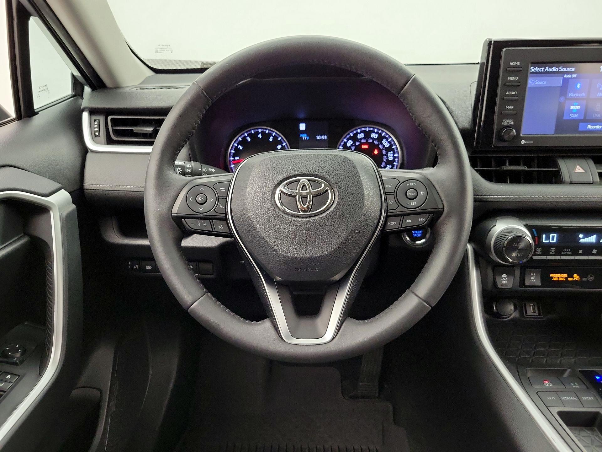 Thumbnail: 2021 Toyota RAV4 - 10