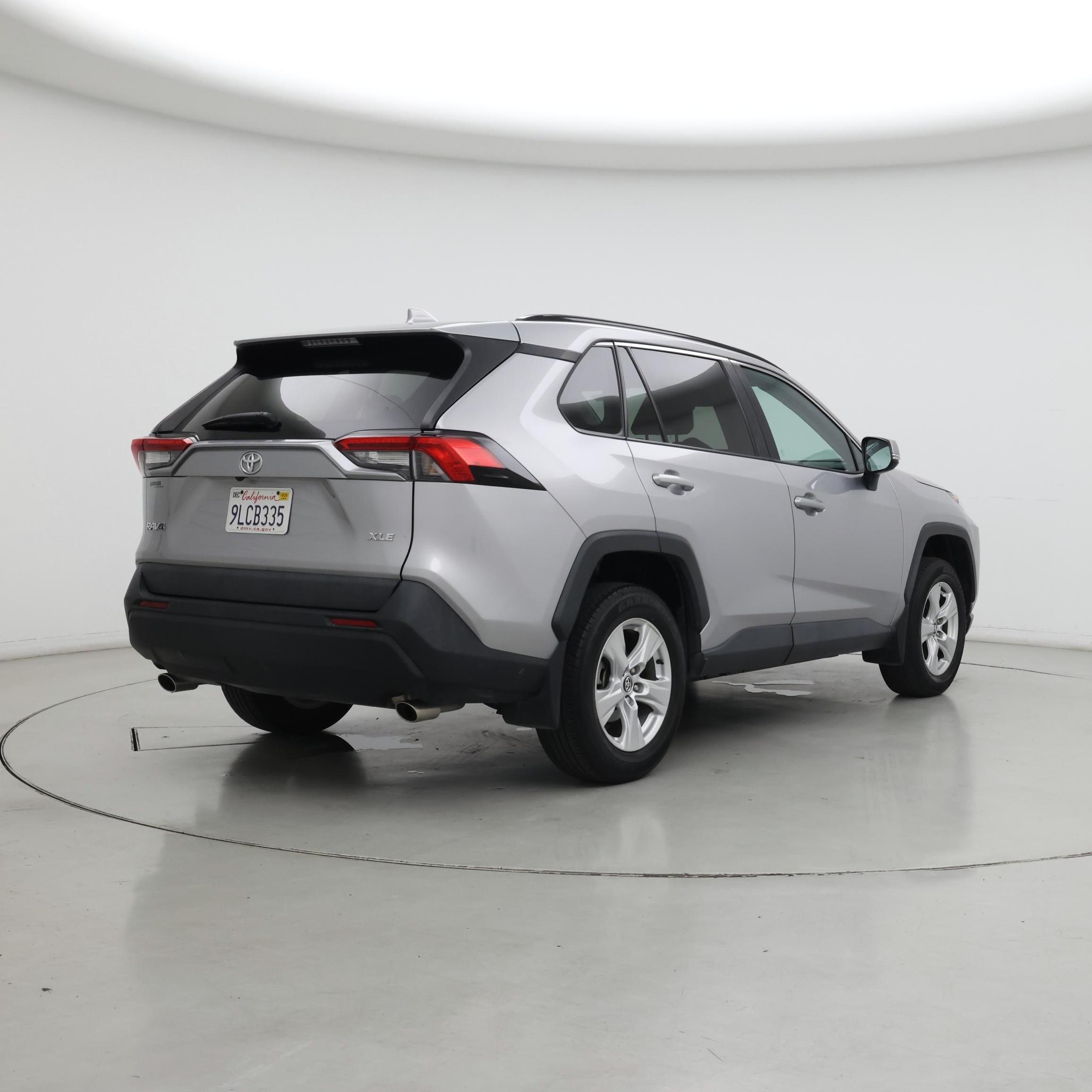Thumbnail: 2021 Toyota RAV4 - 8