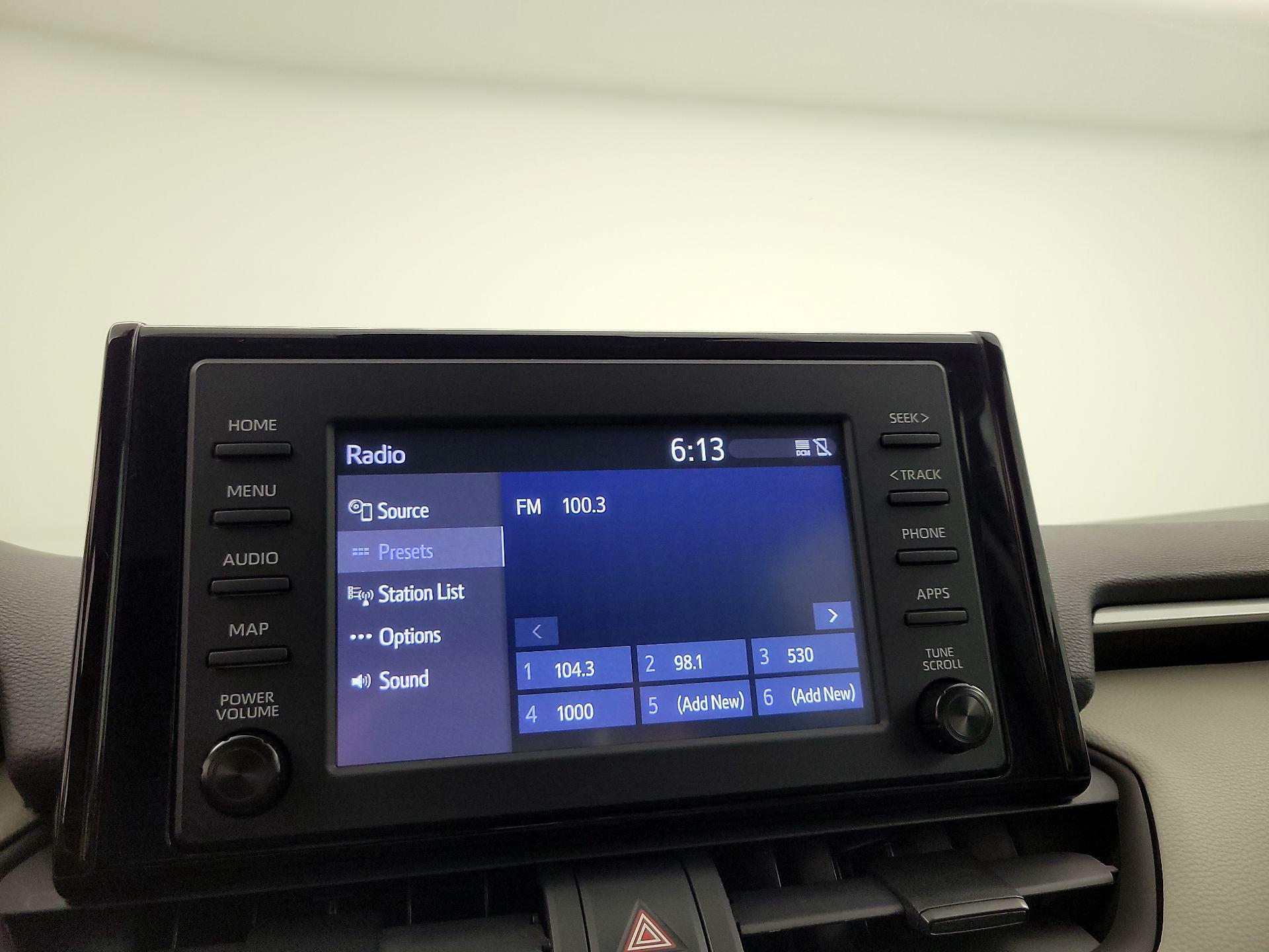 Thumbnail: 2019 Toyota RAV4 - 15