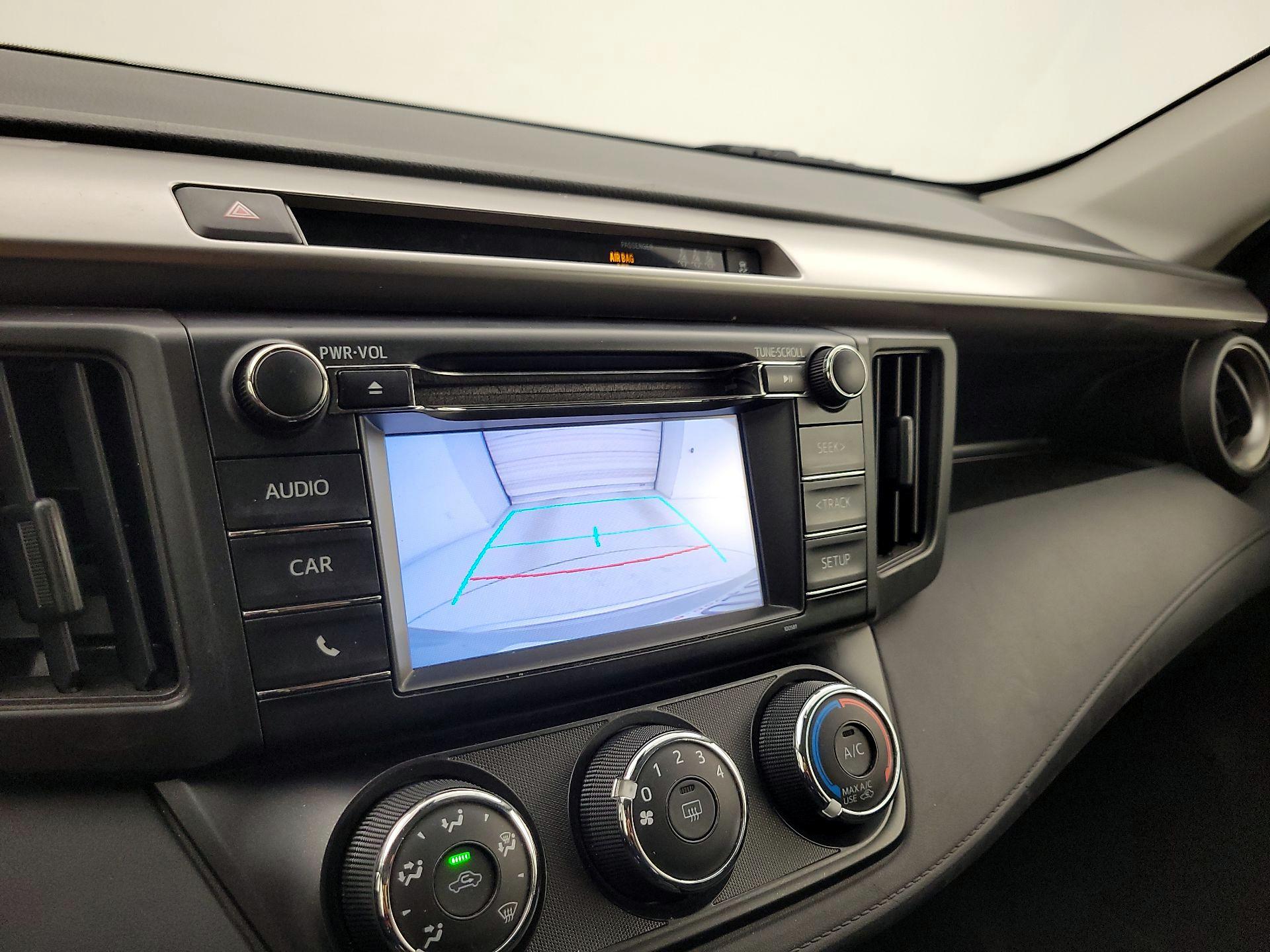Thumbnail: 2018 Toyota RAV4 - 14