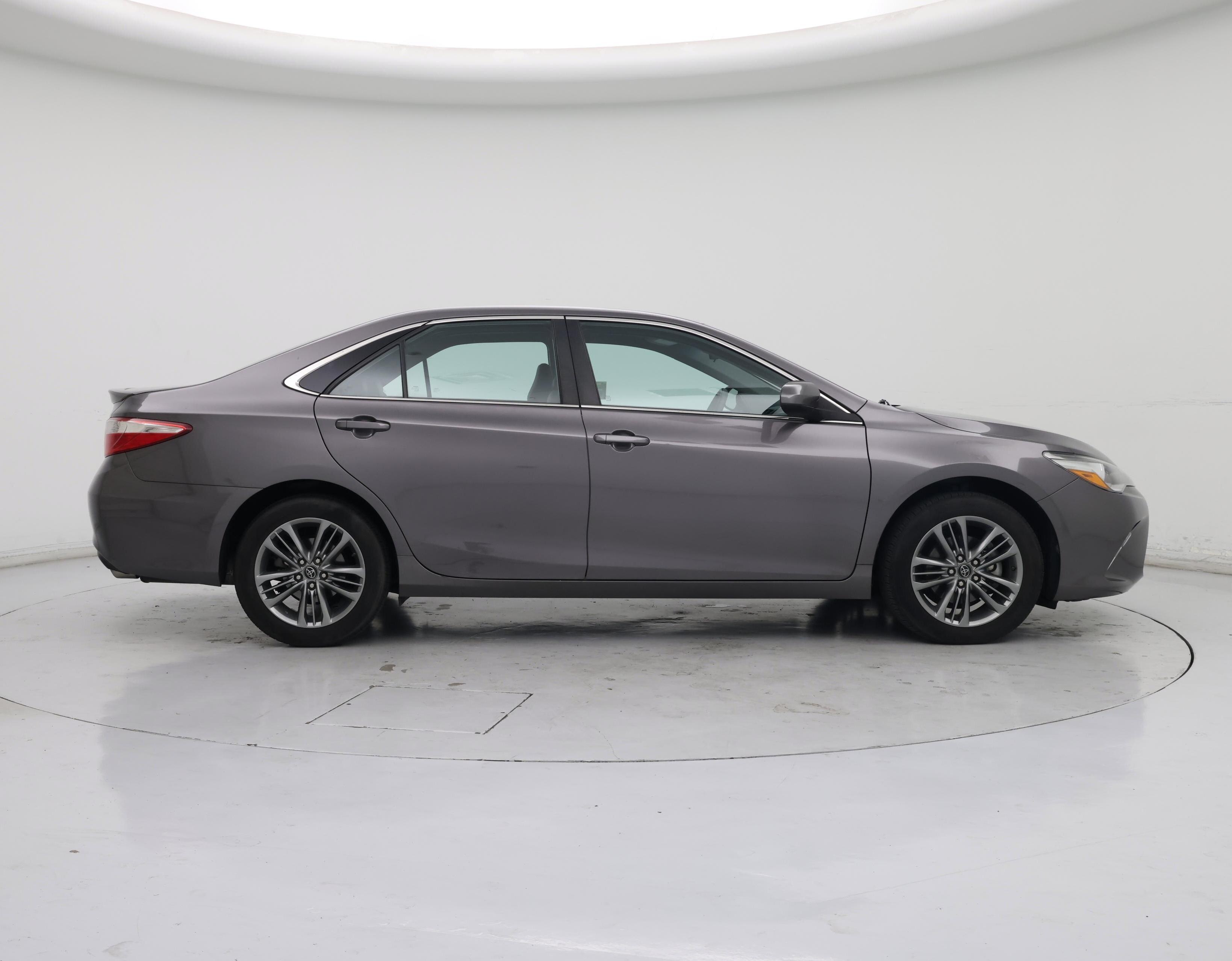 Thumbnail: 2016 Toyota Camry - 7