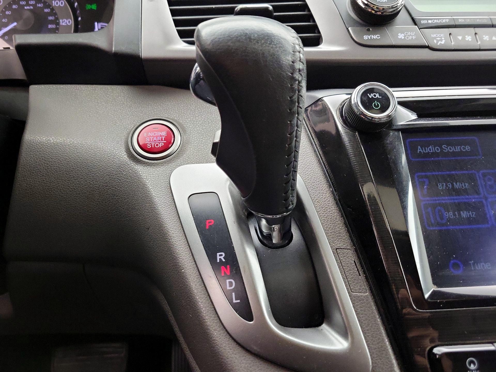 Thumbnail: 2015 Honda Odyssey - 17
