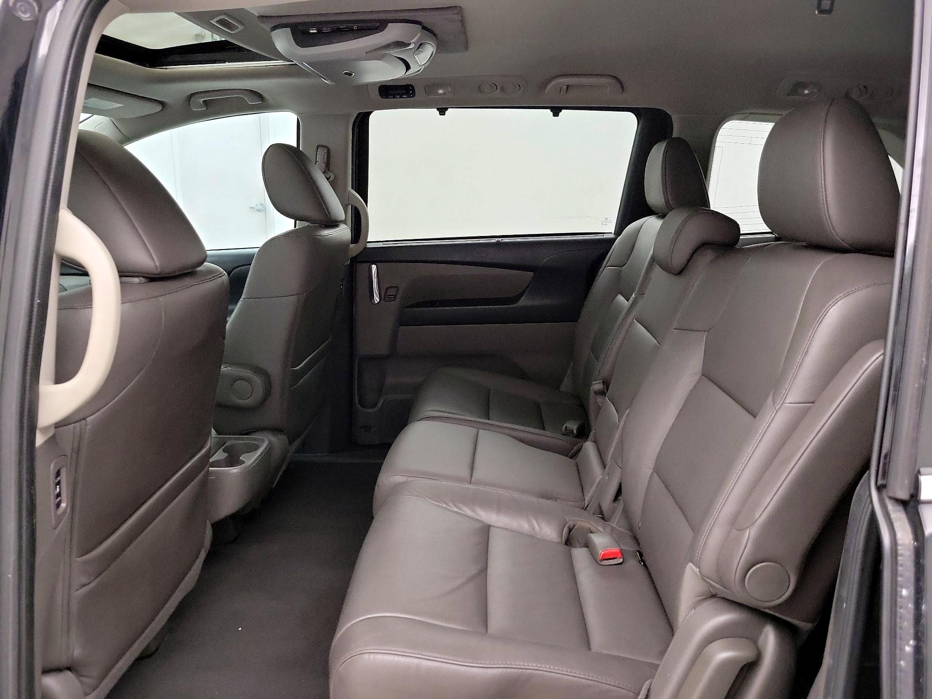Thumbnail: 2015 Honda Odyssey - 20