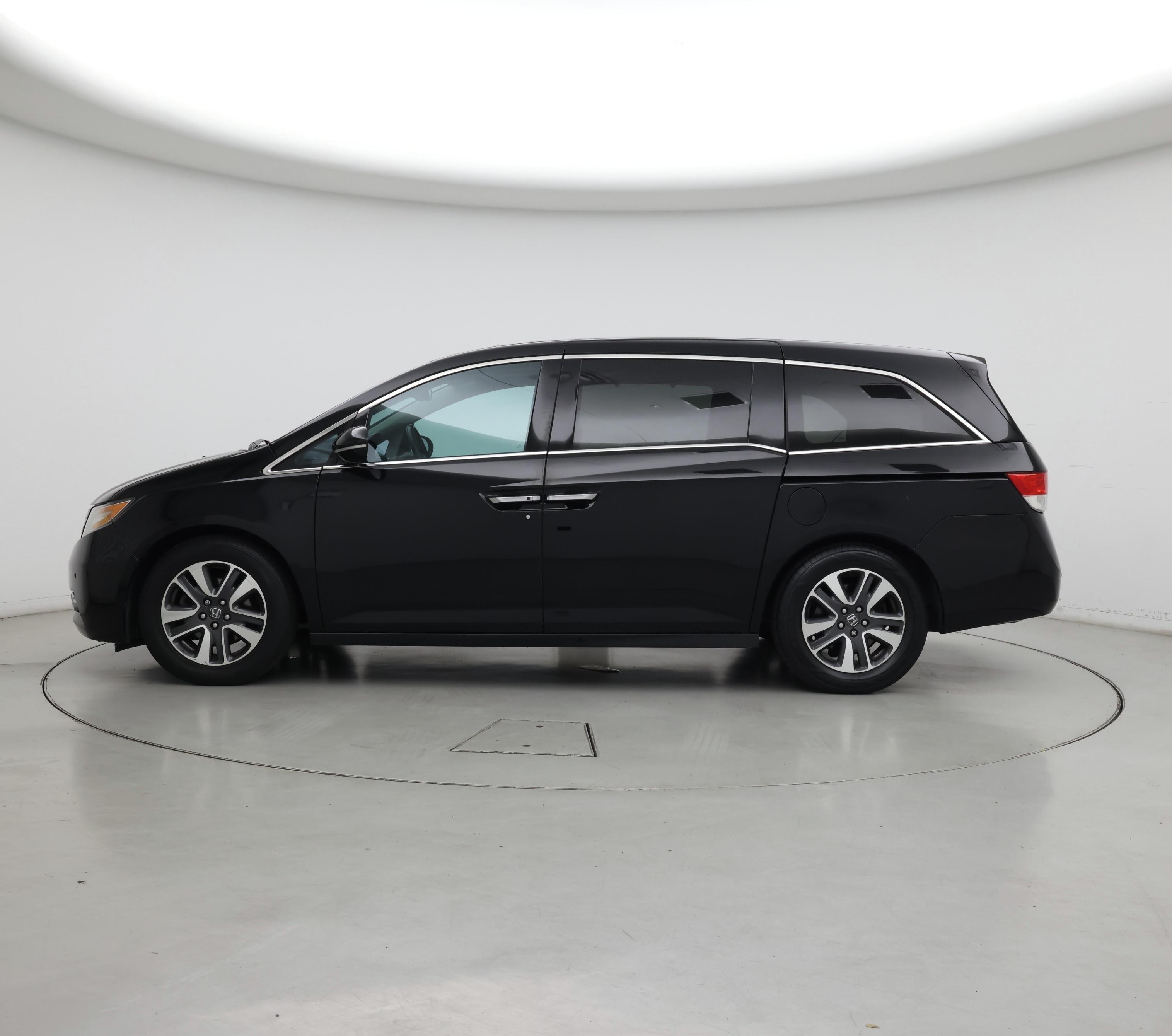 Thumbnail: 2015 Honda Odyssey - 3