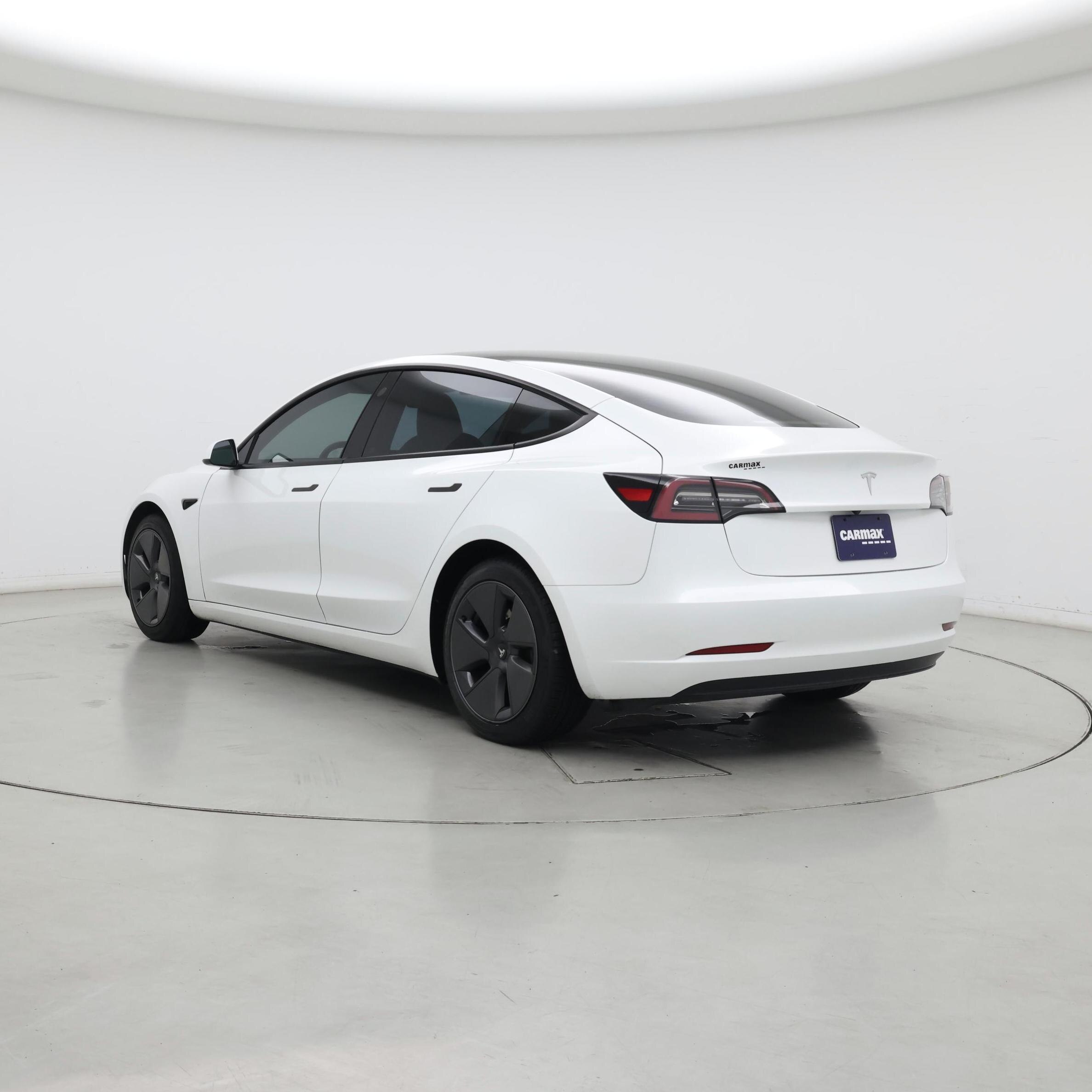 Thumbnail: 2023 Tesla Model 3 - 2