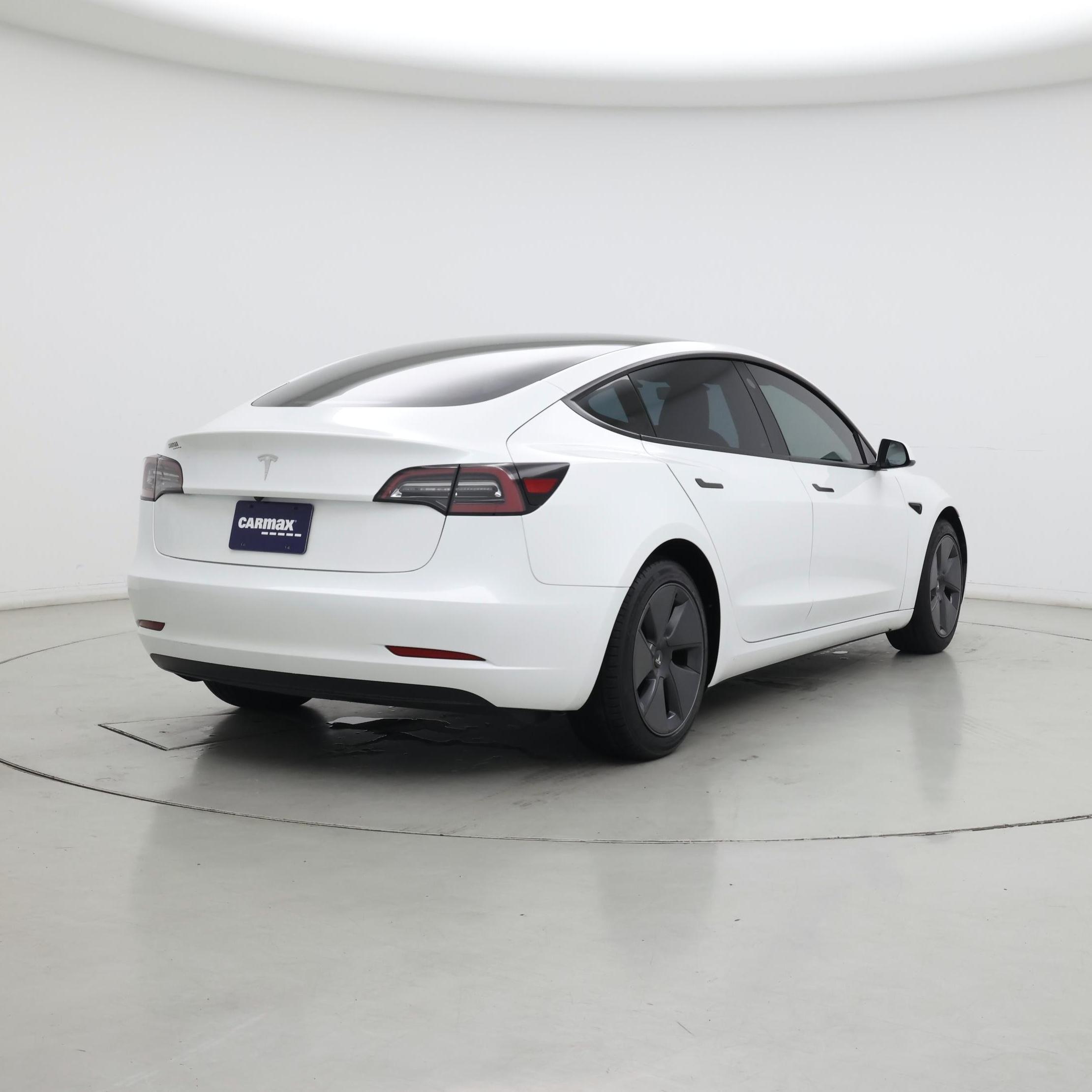 Thumbnail: 2023 Tesla Model 3 - 8