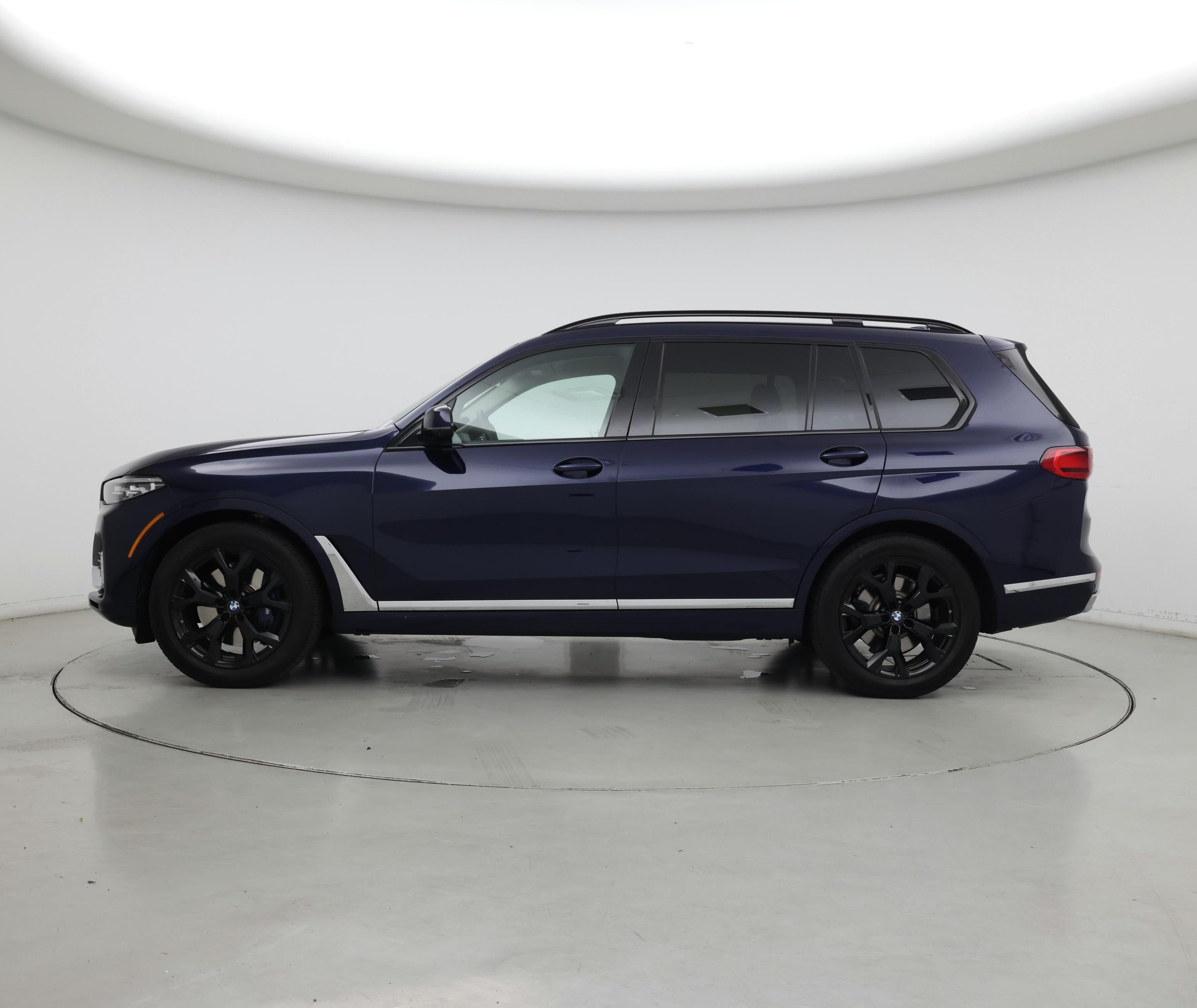 Thumbnail: 2021 BMW X7 - 3
