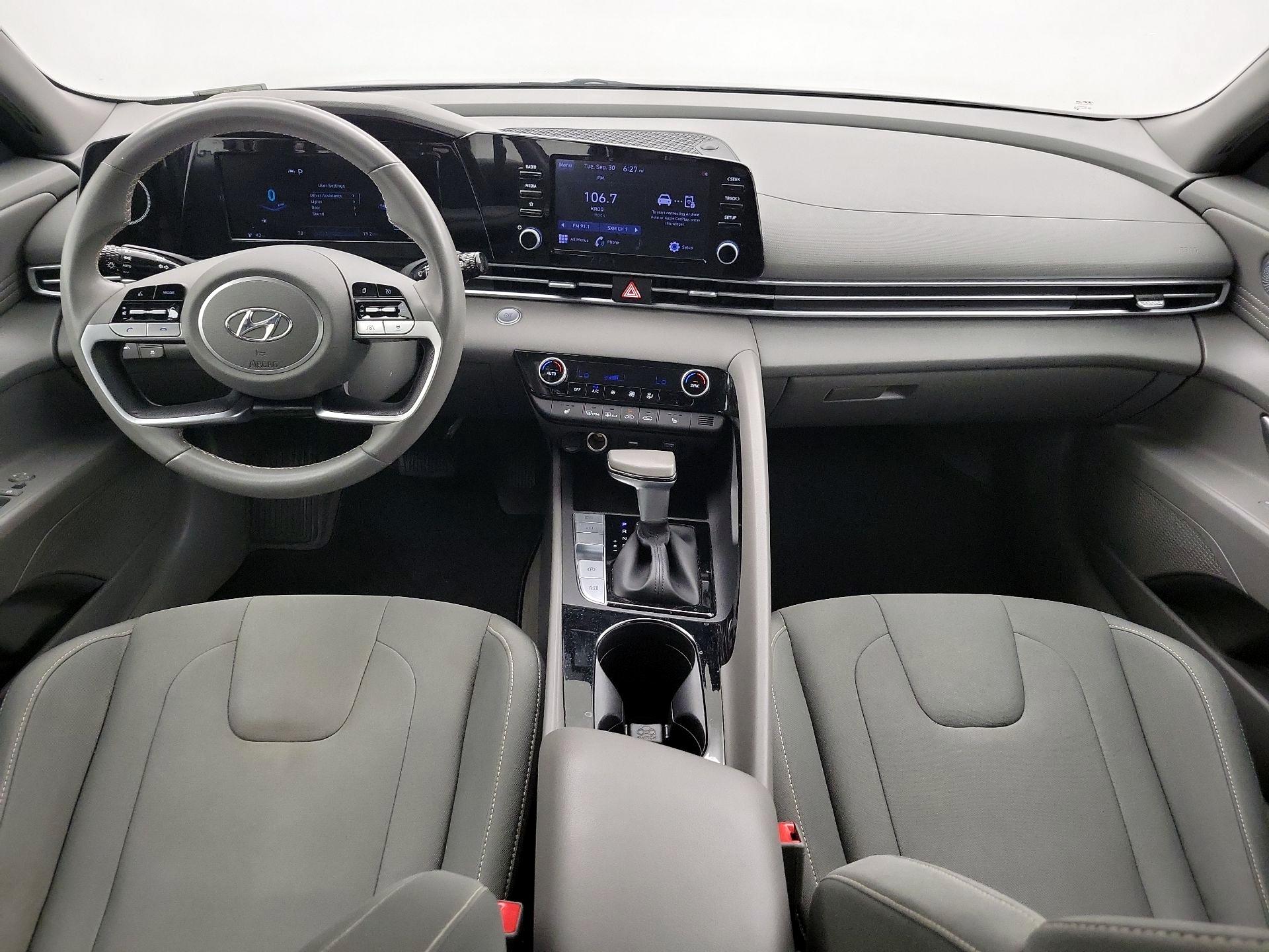 Thumbnail: 2022 Hyundai Elantra - 9