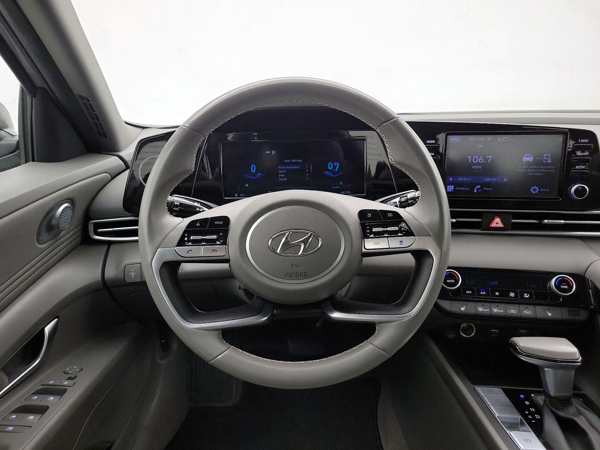Thumbnail: 2022 Hyundai Elantra - 10