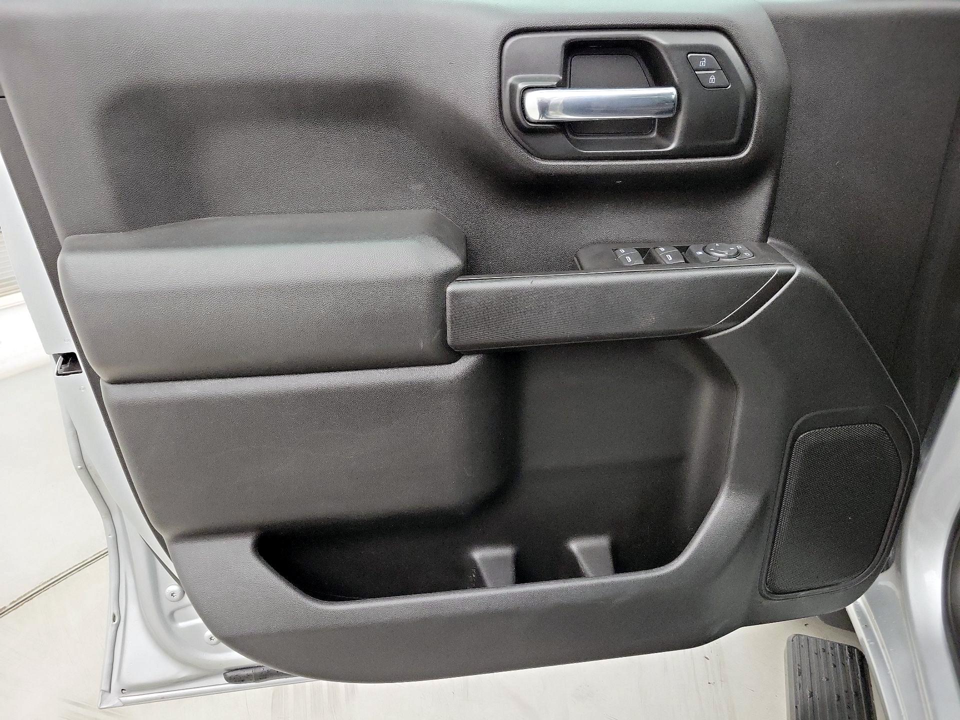 Thumbnail: 2020 Chevrolet Silverado 1500 - 12