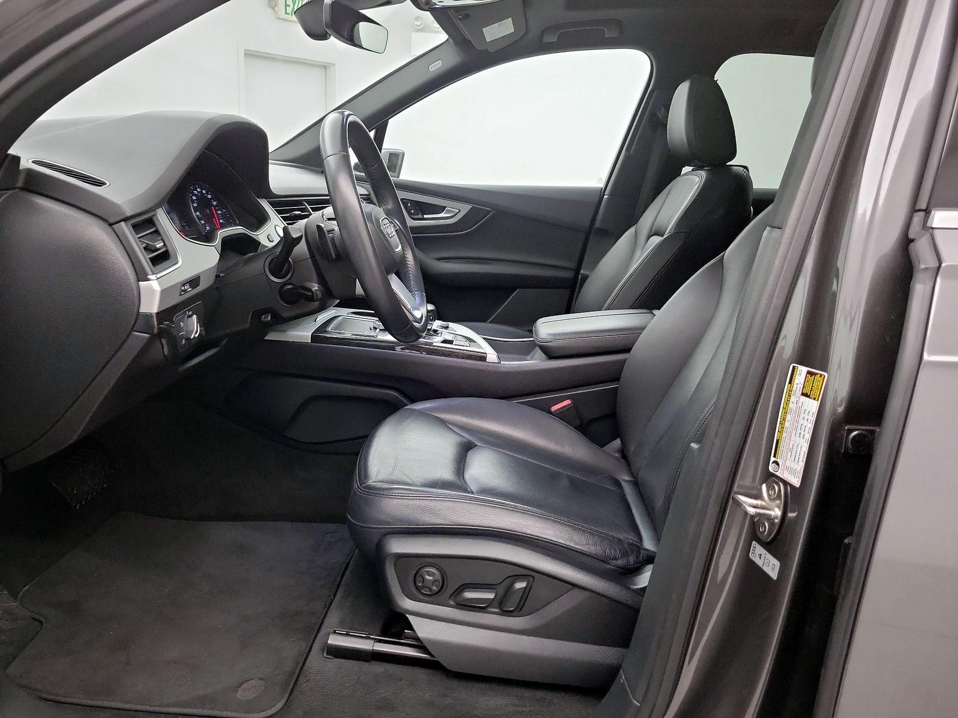 Thumbnail: 2019 Audi Q7 - 11