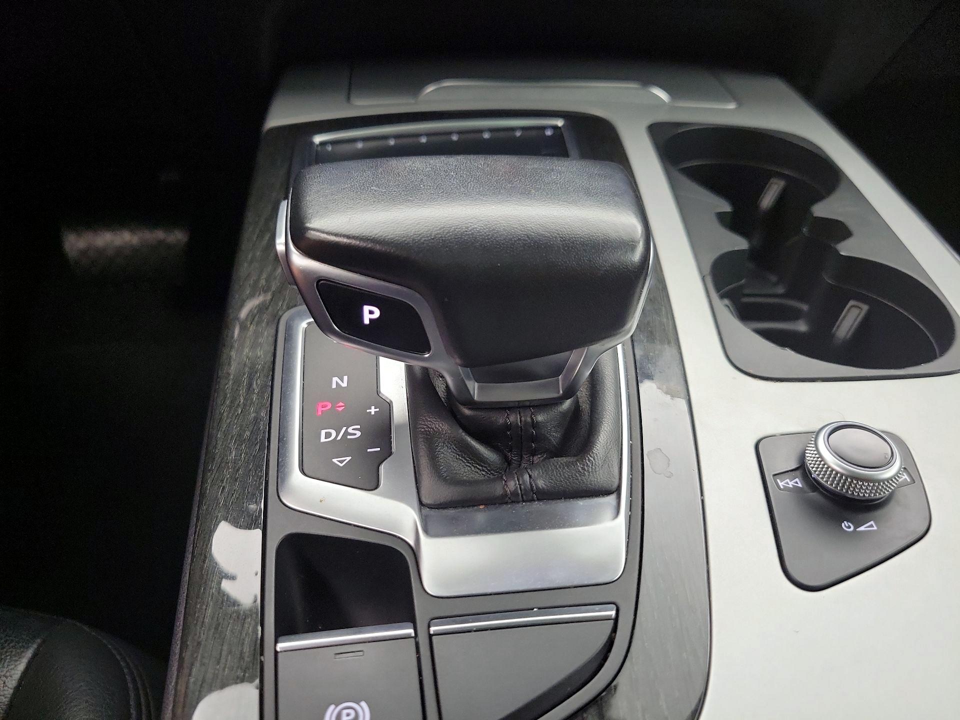 Thumbnail: 2019 Audi Q7 - 18