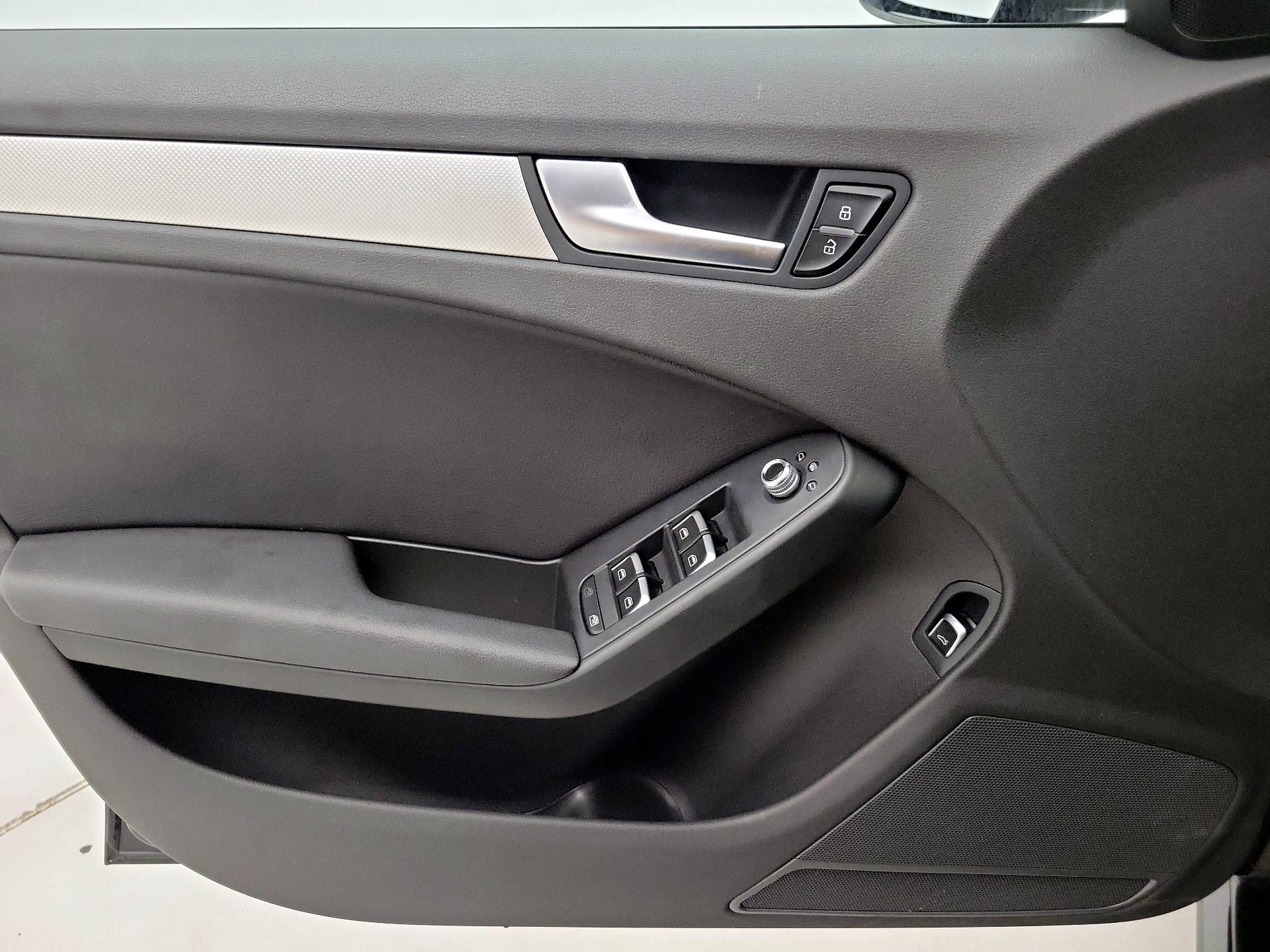 Thumbnail: 2015 Audi A4 - 12
