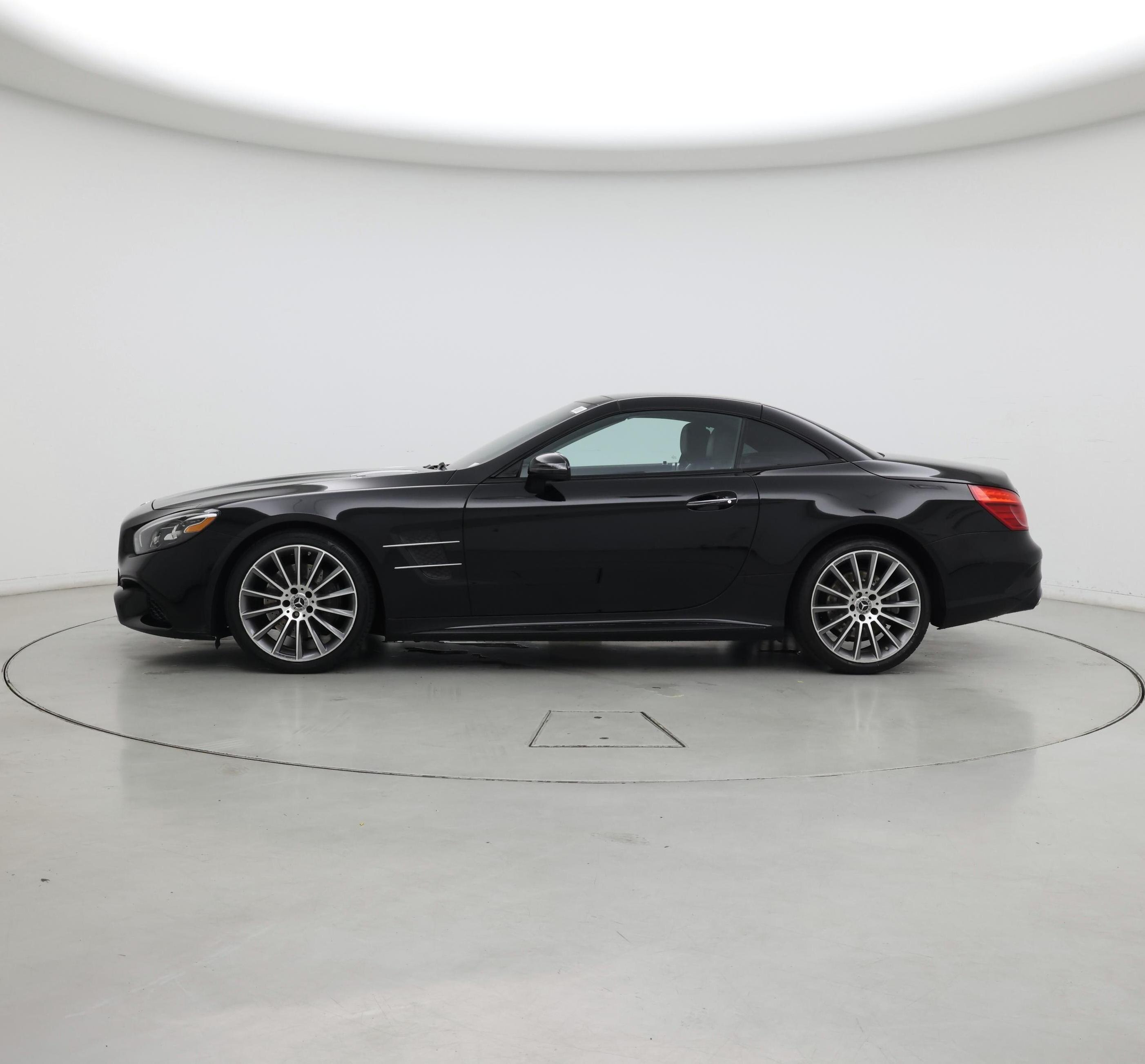 Thumbnail: 2019 Mercedes-Benz SL-Class - 3
